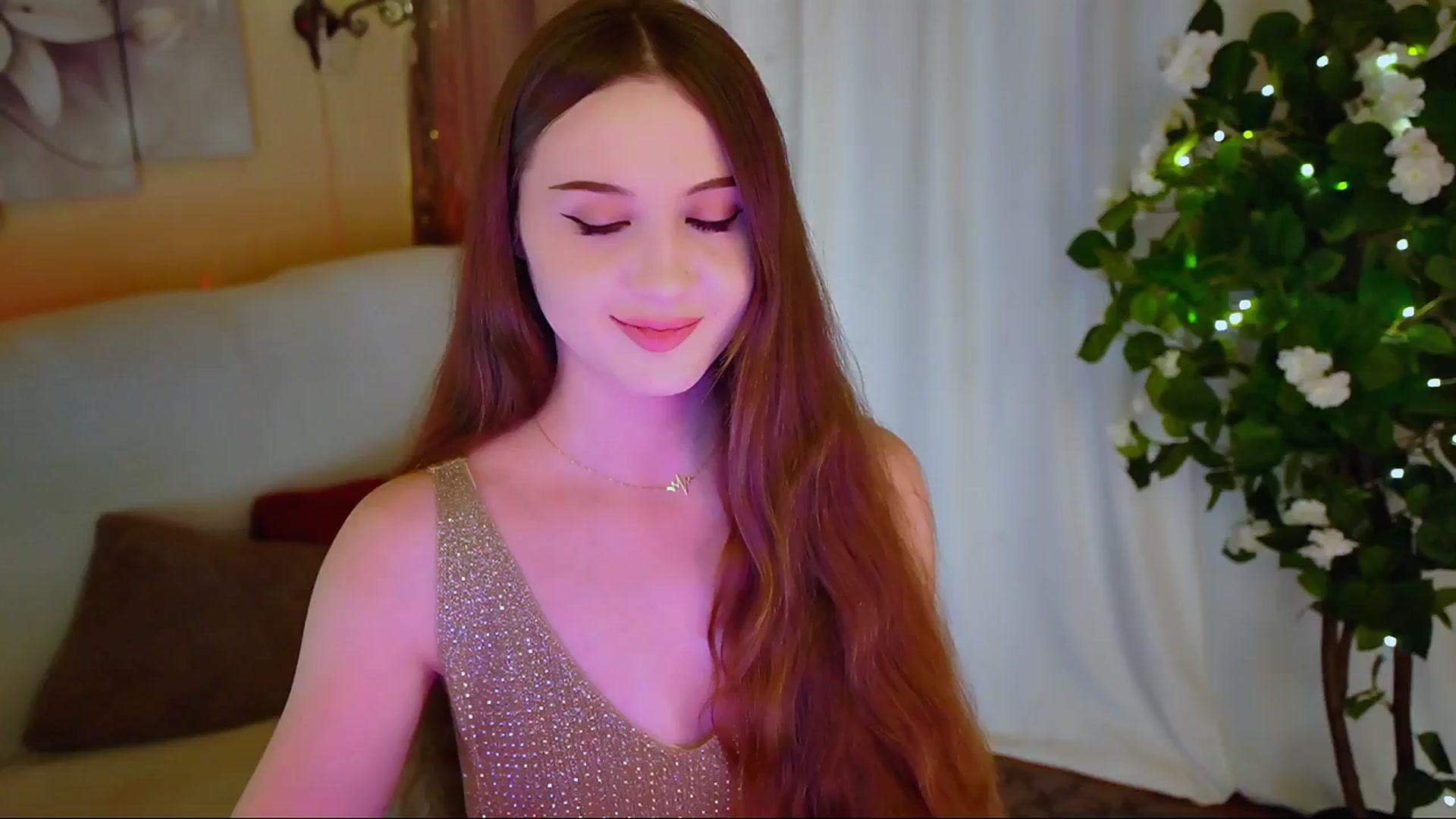 Gallery image thumbnail from Innocent_Soul's myfreecams stream on, 06/15/2024, 20:37 image 18 of 20