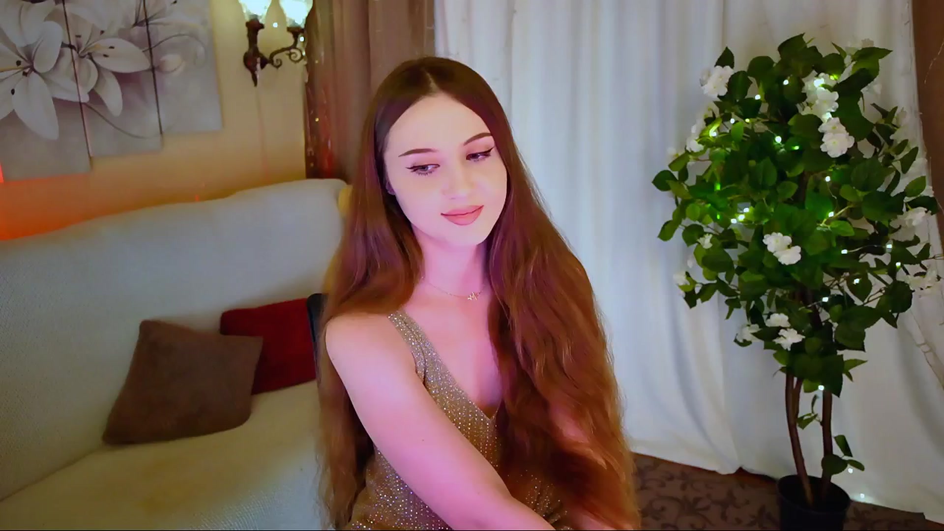 Gallery image thumbnail from Innocent_Soul's myfreecams stream on, 06/15/2024, 20:37 image 5 of 20