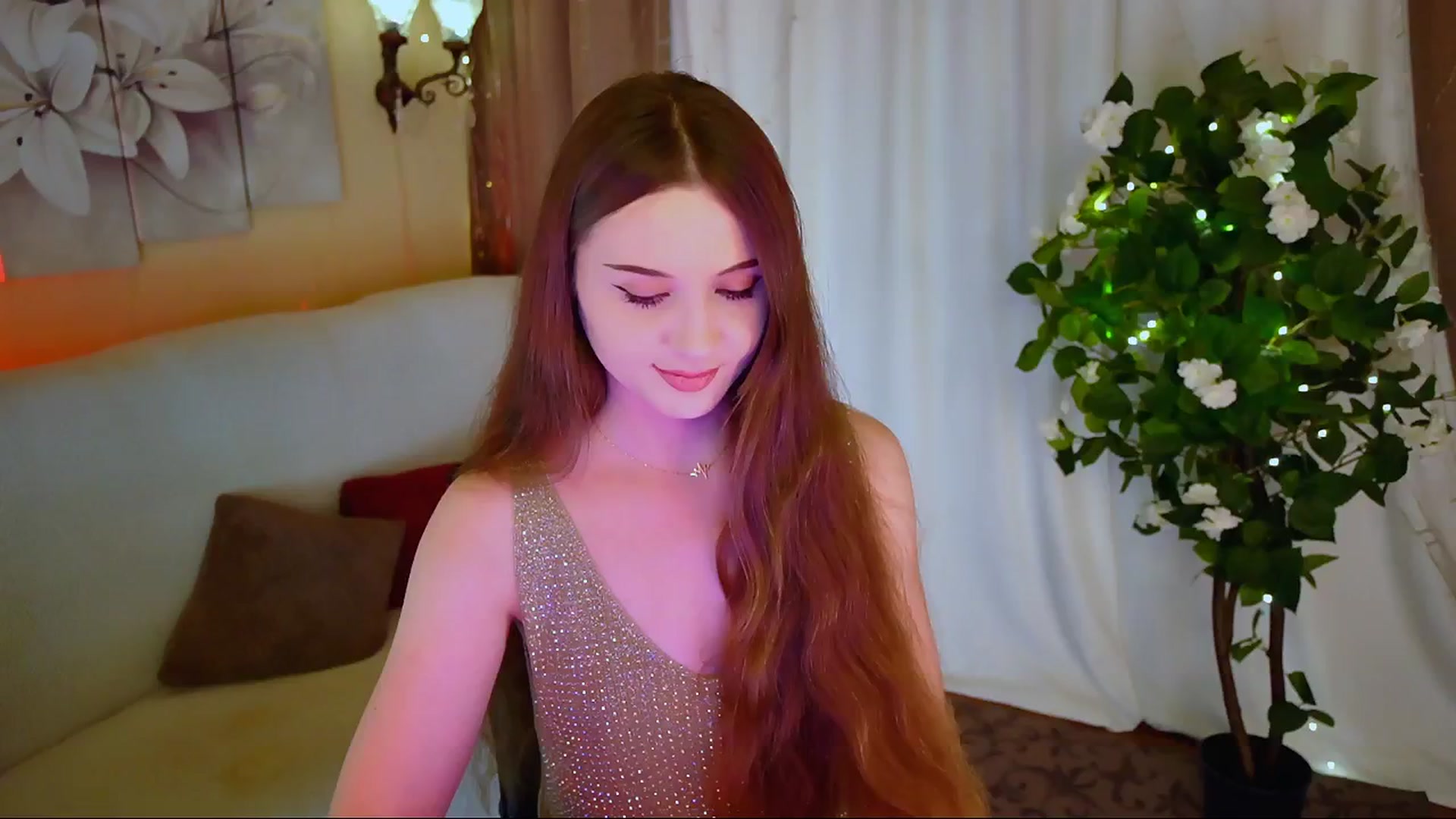 Gallery image thumbnail from Innocent_Soul's myfreecams stream on, 06/15/2024, 20:37 image 16 of 20