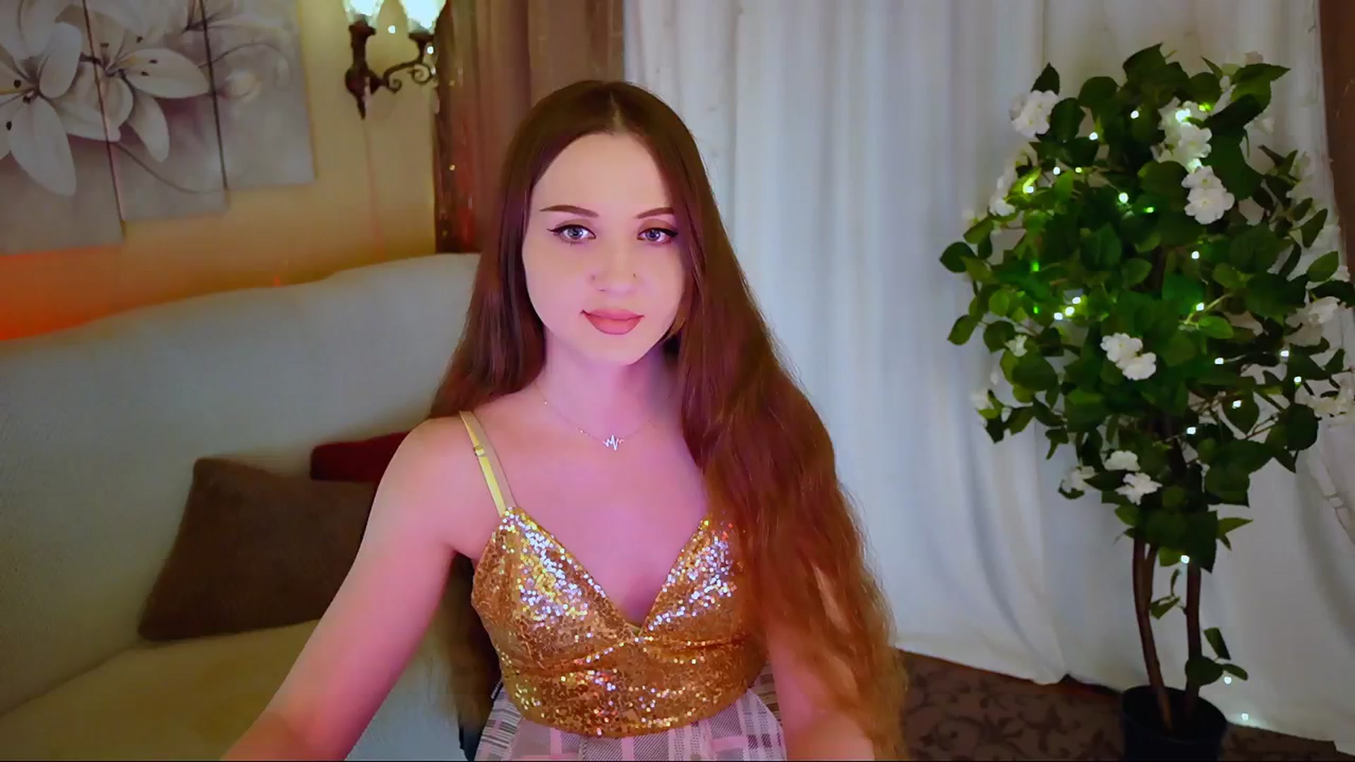 Gallery image thumbnail from Innocent_Soul's myfreecams stream on, 06/16/2024, 19:23 image 1 of 20