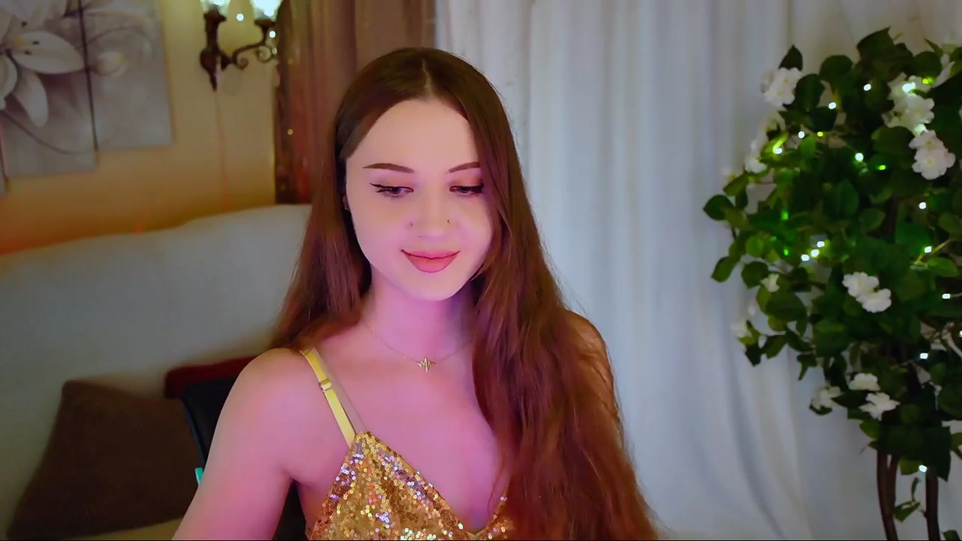 Gallery image thumbnail from Innocent_Soul's myfreecams stream on, 06/16/2024, 19:23 image 5 of 20