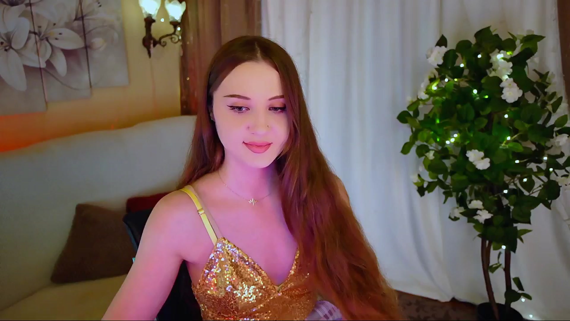 Gallery image thumbnail from Innocent_Soul's myfreecams stream on, 06/16/2024, 19:23 image 6 of 20
