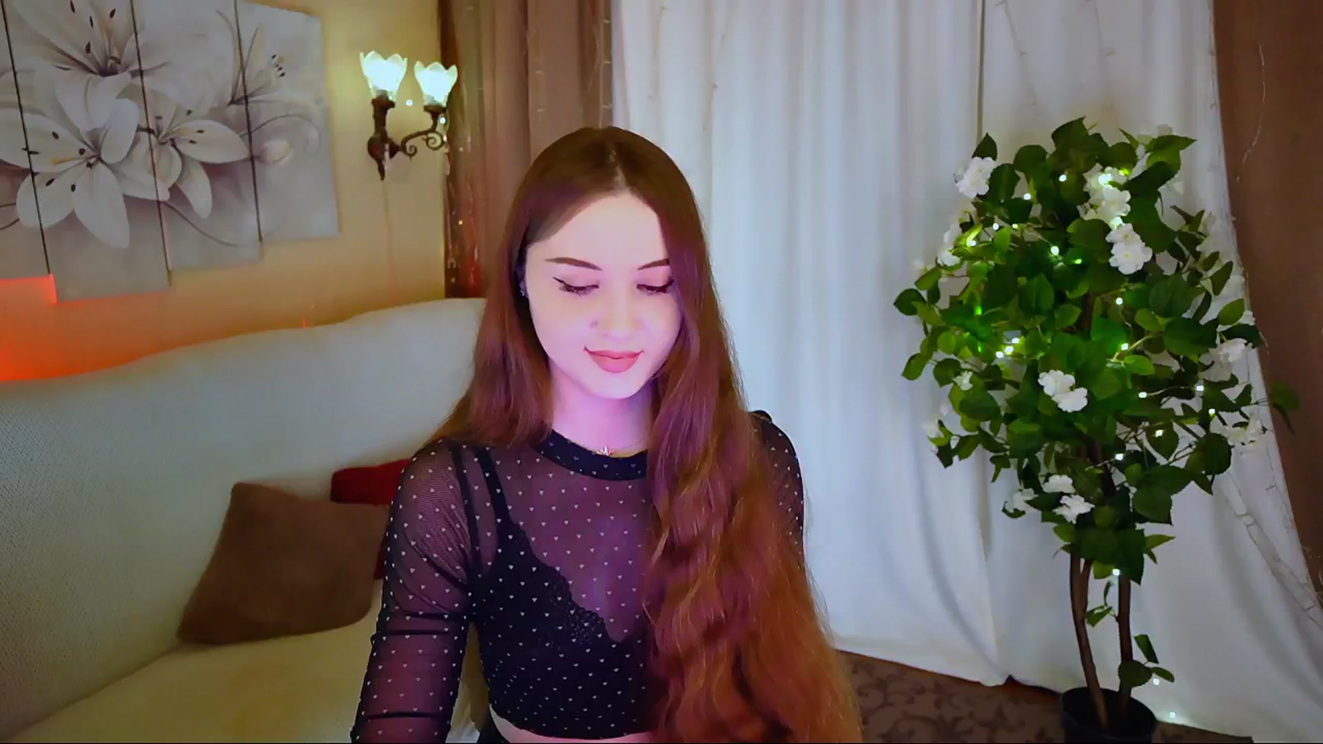 Gallery image thumbnail from Innocent_Soul's myfreecams stream on, 06/19/2024, 17:18 image 5 of 20