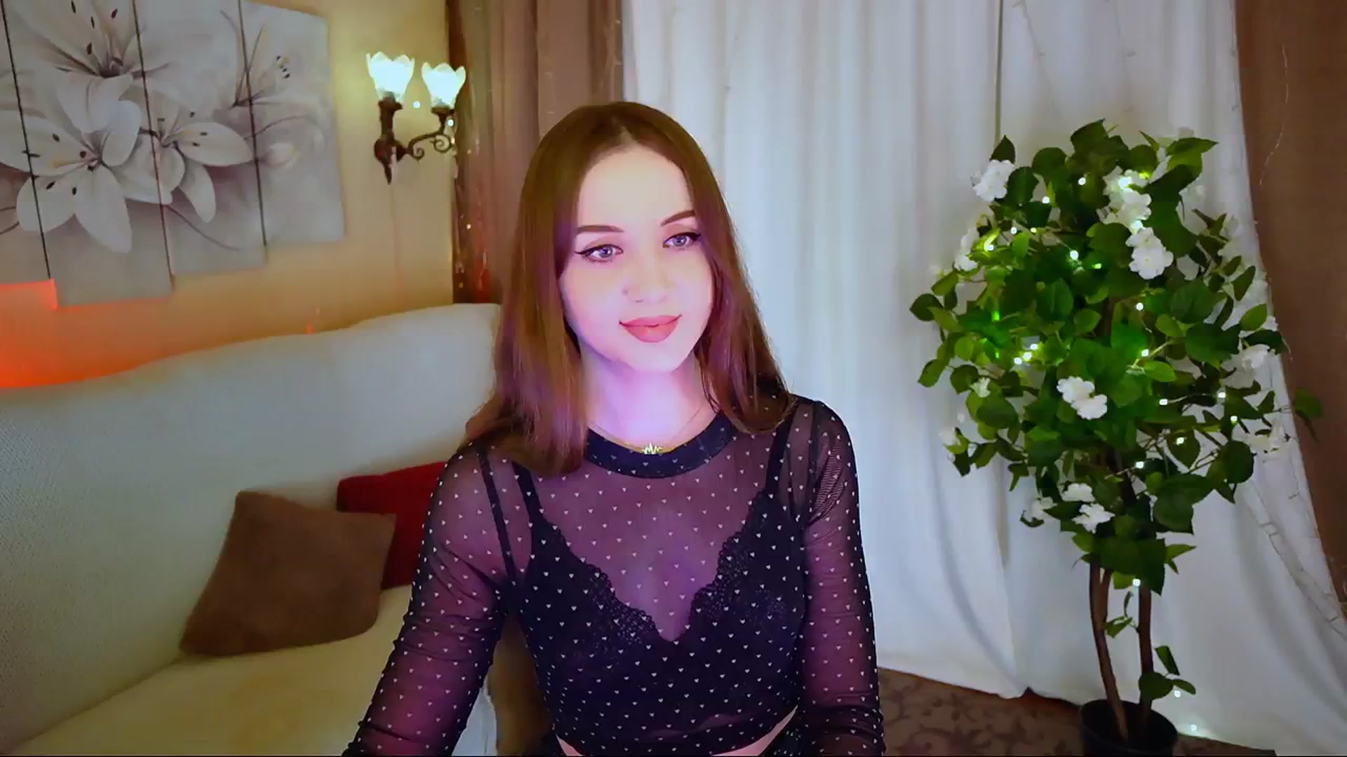 Gallery image thumbnail from Innocent_Soul's myfreecams stream on, 06/19/2024, 17:18 image 11 of 20
