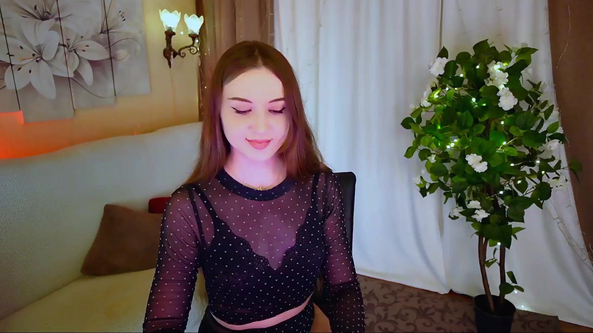 Gallery image thumbnail from Innocent_Soul's myfreecams stream on, 06/19/2024, 17:49 image 1 of 20