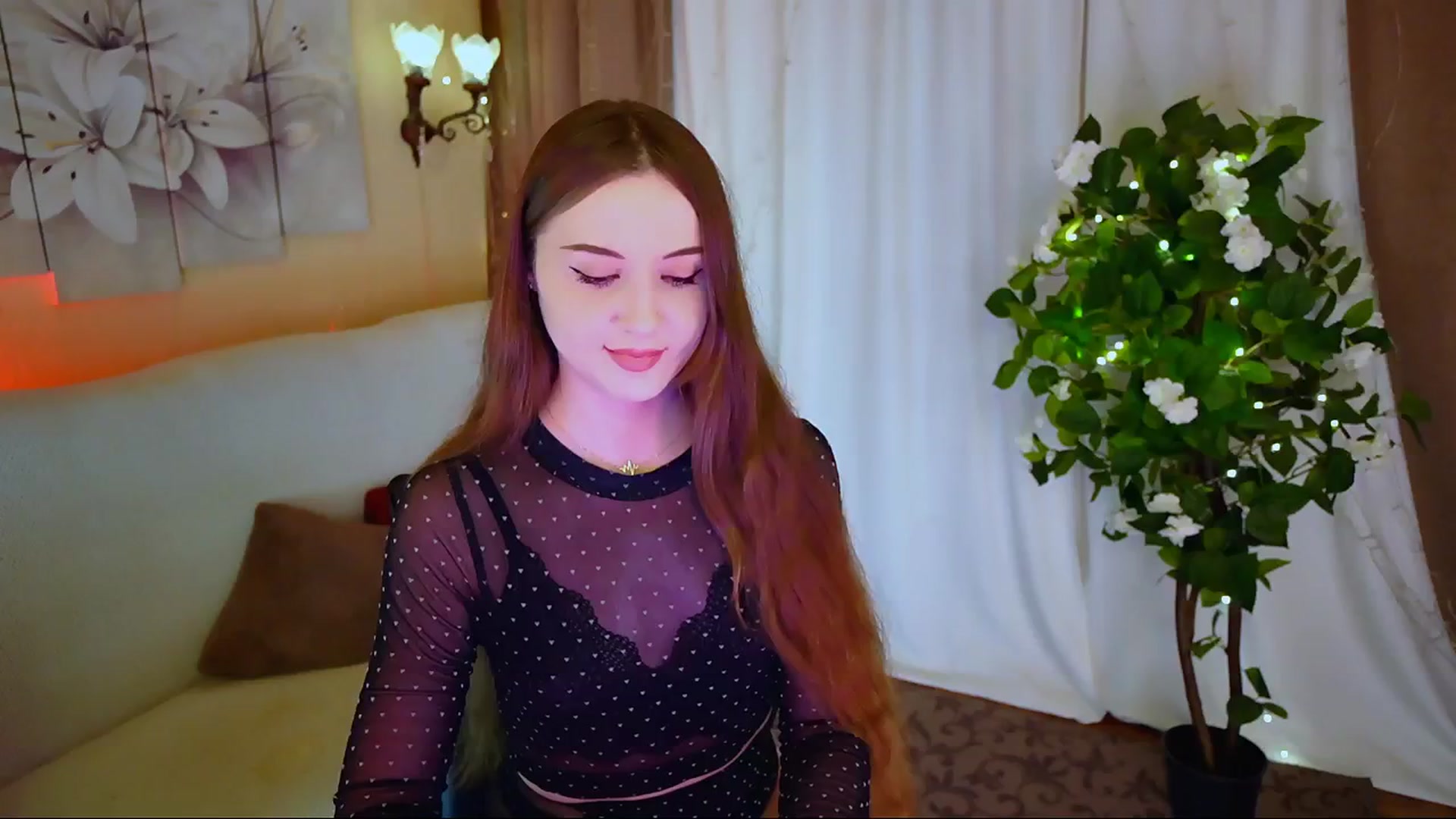 Gallery image thumbnail from Innocent_Soul's myfreecams stream on, 06/19/2024, 17:49 image 15 of 20