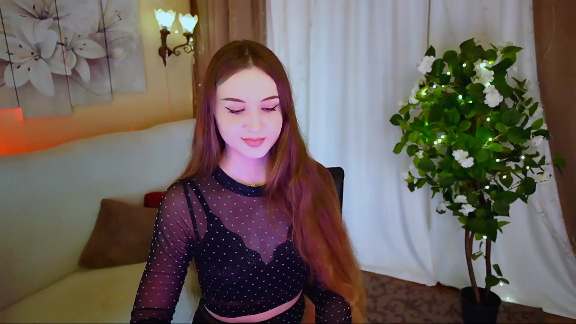 Gallery image thumbnail from Innocent_Soul's myfreecams stream on, 06/19/2024, 17:49 image 3 of 20