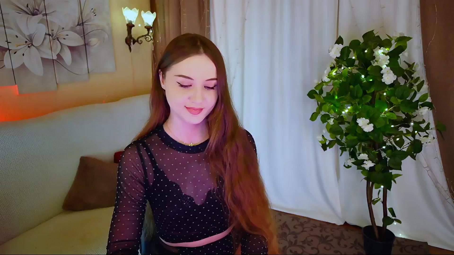 Gallery image thumbnail from Innocent_Soul's myfreecams stream on, 06/19/2024, 17:49 image 5 of 20