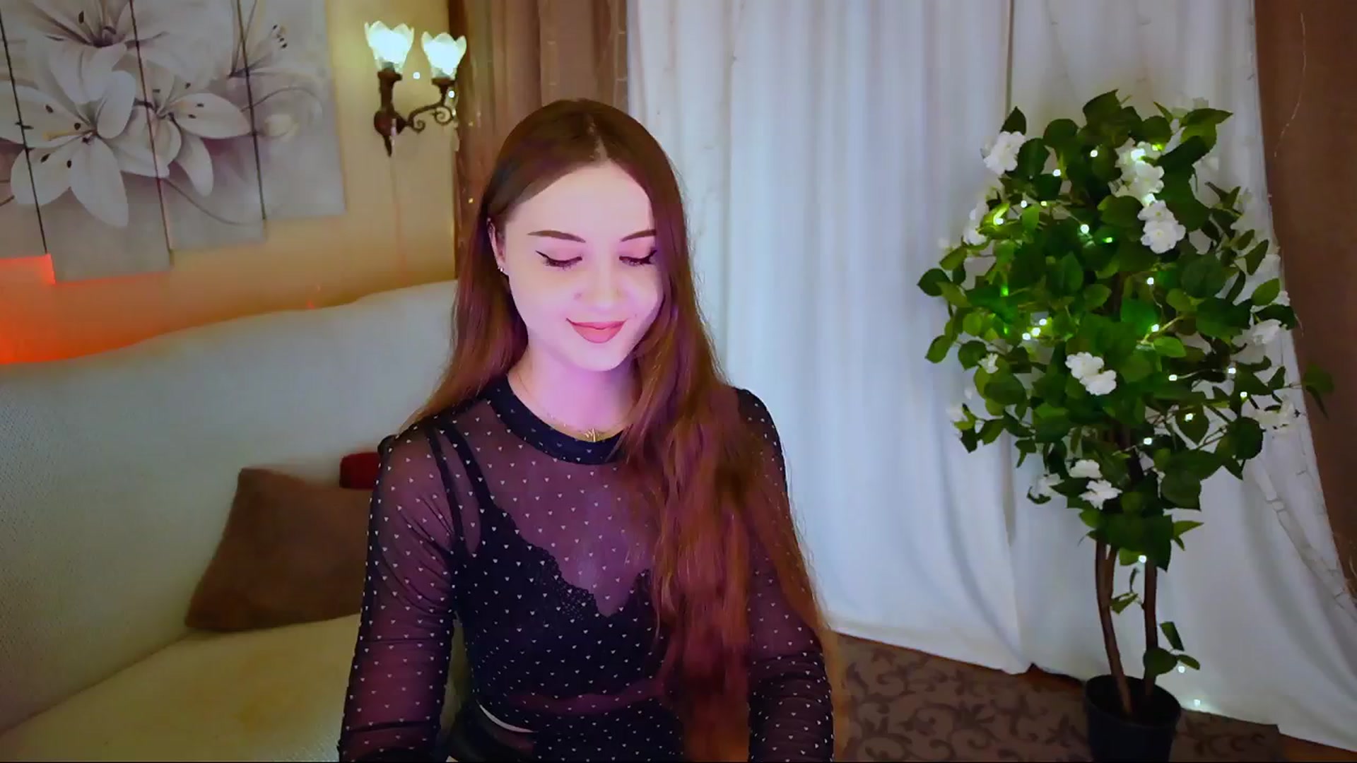 Gallery image thumbnail from Innocent_Soul's myfreecams stream on, 06/19/2024, 17:49 image 6 of 20