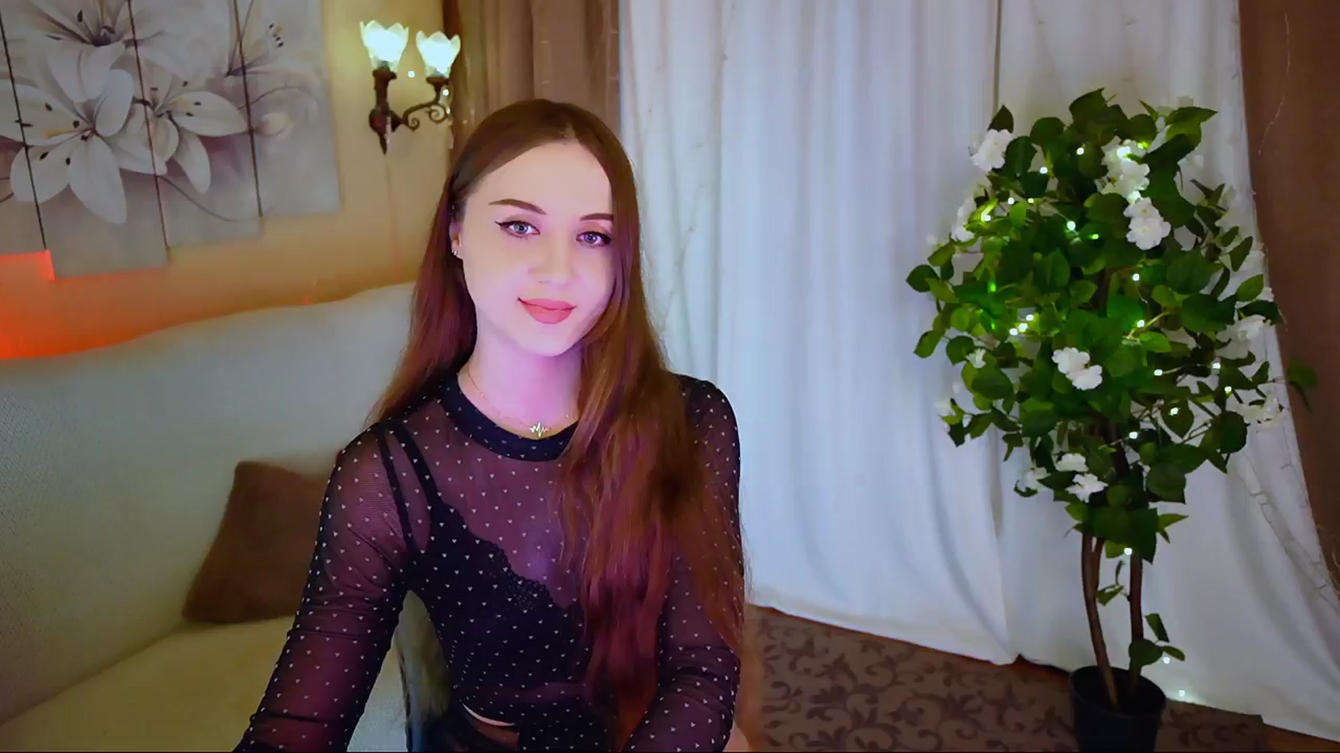 Gallery image thumbnail from Innocent_Soul's myfreecams stream on, 06/19/2024, 17:49 image 8 of 20