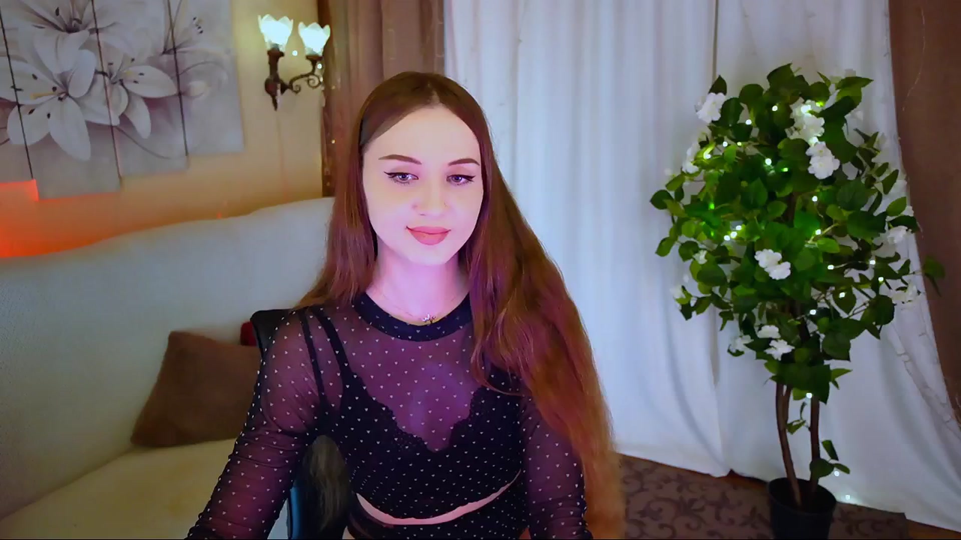 Gallery image thumbnail from Innocent_Soul's myfreecams stream on, 06/19/2024, 19:03 image 5 of 20
