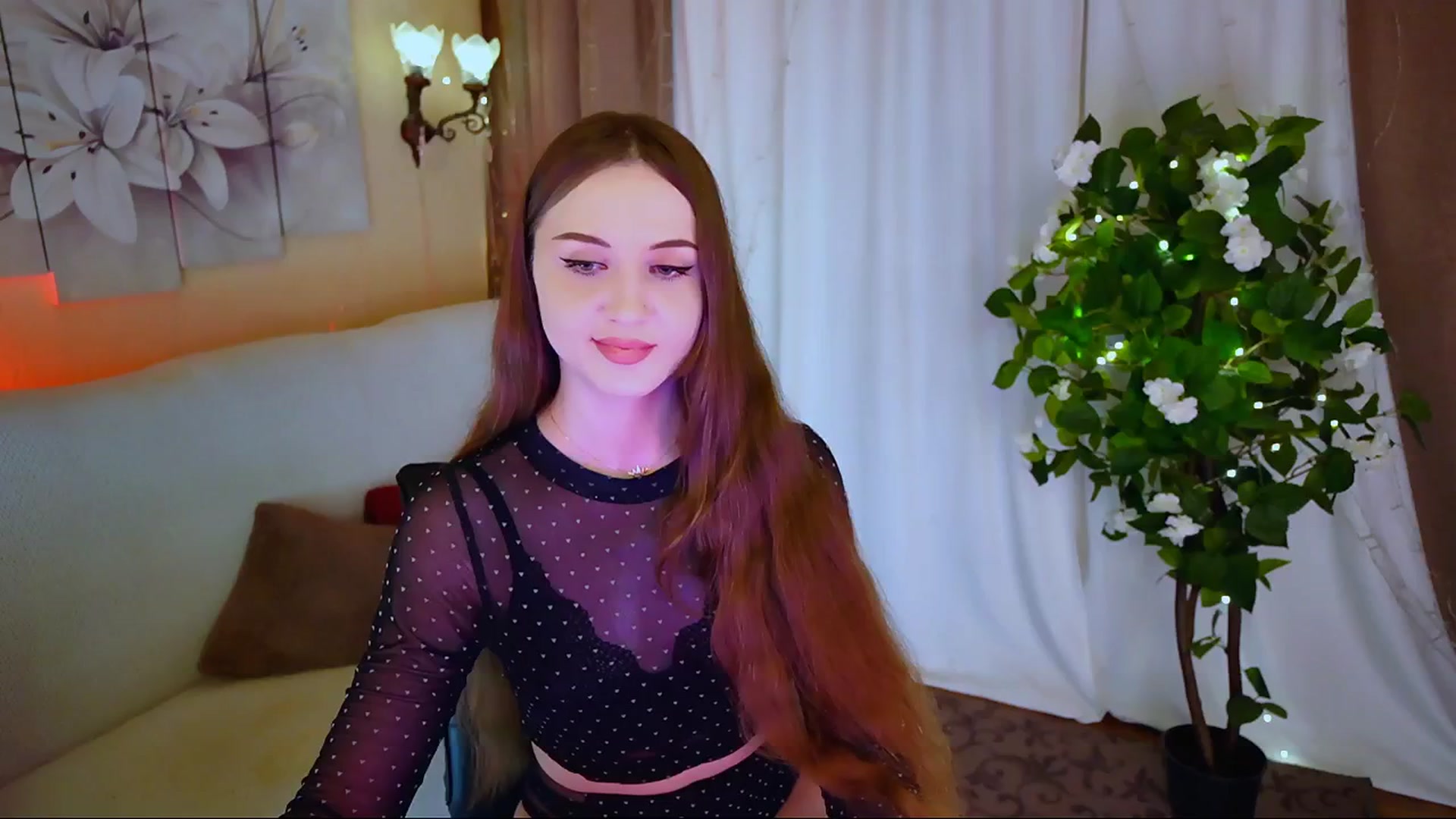 Gallery image thumbnail from Innocent_Soul's myfreecams stream on, 06/19/2024, 19:03 image 9 of 20