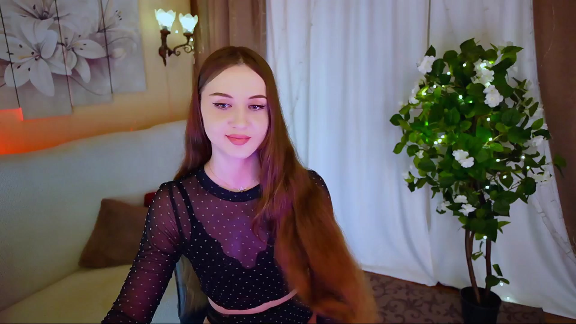 Gallery image thumbnail from Innocent_Soul's myfreecams stream on, 06/19/2024, 19:03 image 8 of 20