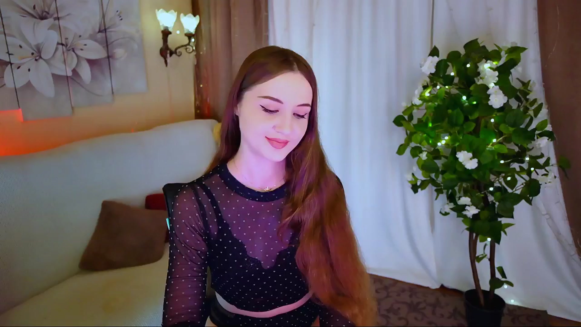 Gallery image thumbnail from Innocent_Soul's myfreecams stream on, 06/19/2024, 19:03 image 7 of 20