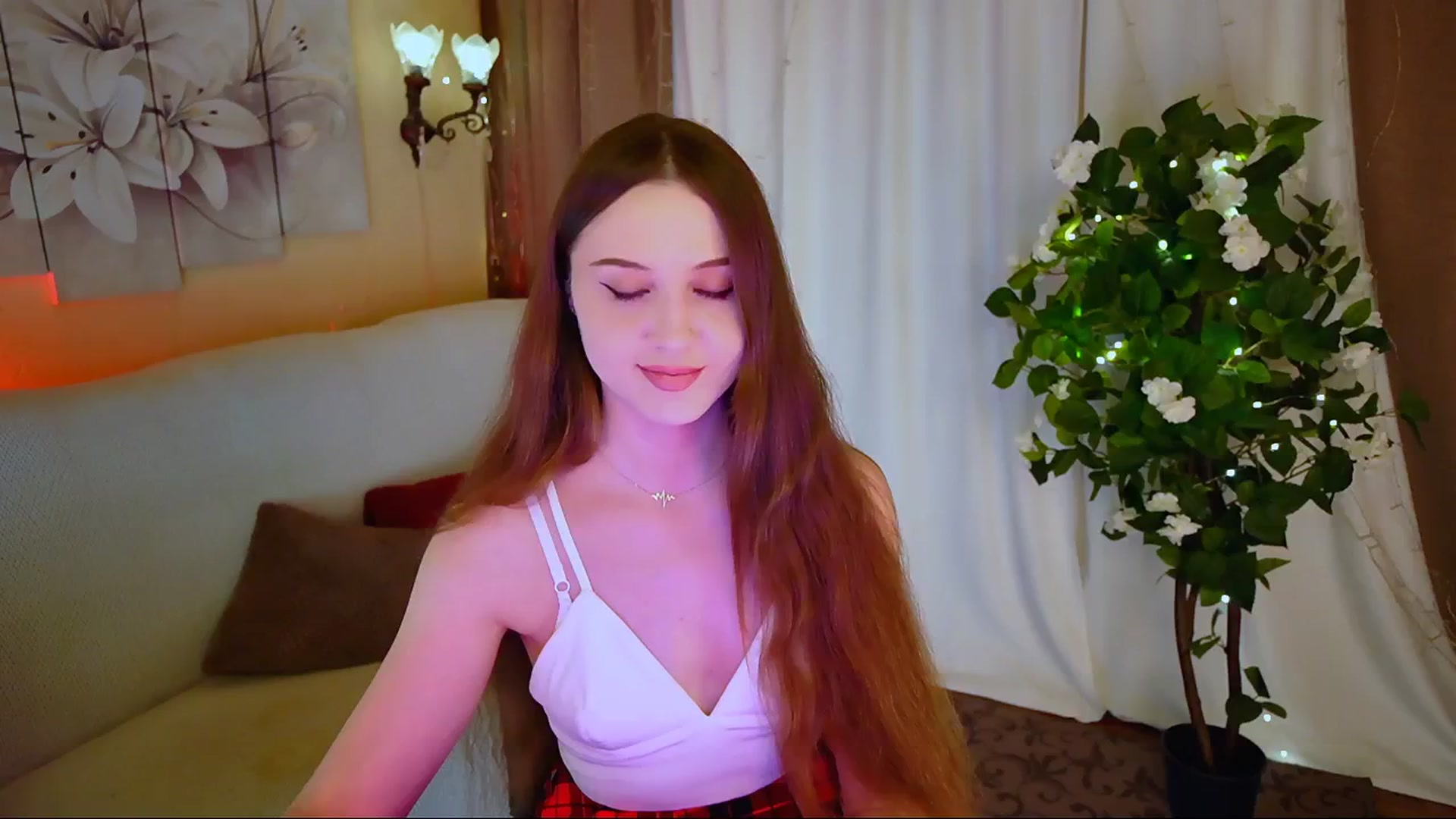 Gallery image thumbnail from Innocent_Soul's myfreecams stream on, 06/20/2024, 16:48 image 10 of 20