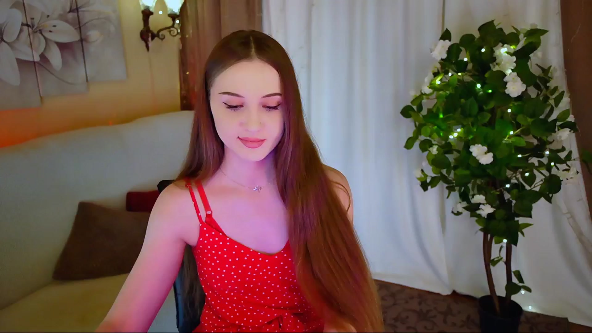Gallery image thumbnail from Innocent_Soul's myfreecams stream on, 06/27/2024, 18:42 image 2 of 20