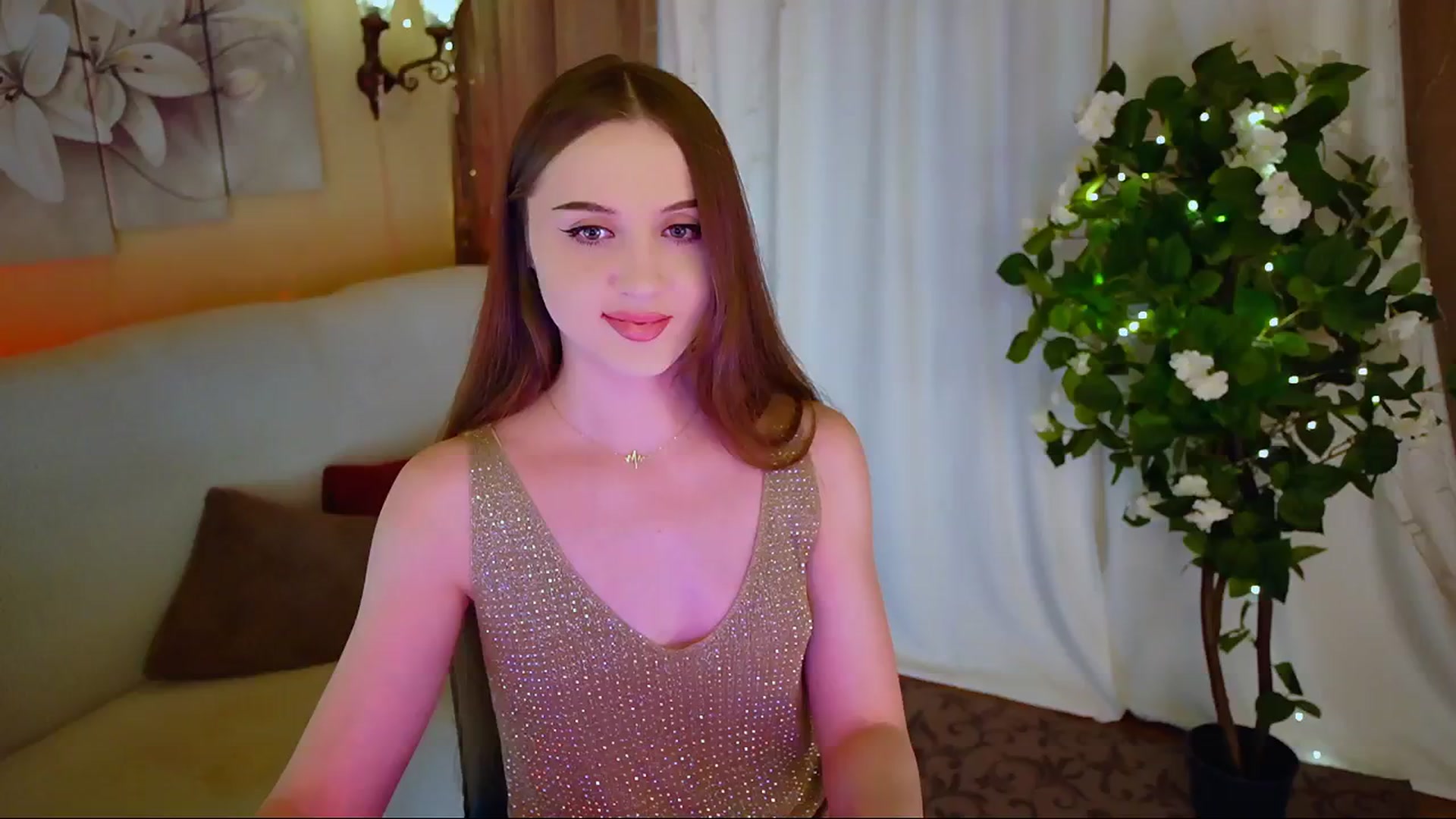 Gallery image thumbnail from Innocent_Soul's myfreecams stream on, 06/29/2024, 16:31 image 15 of 20