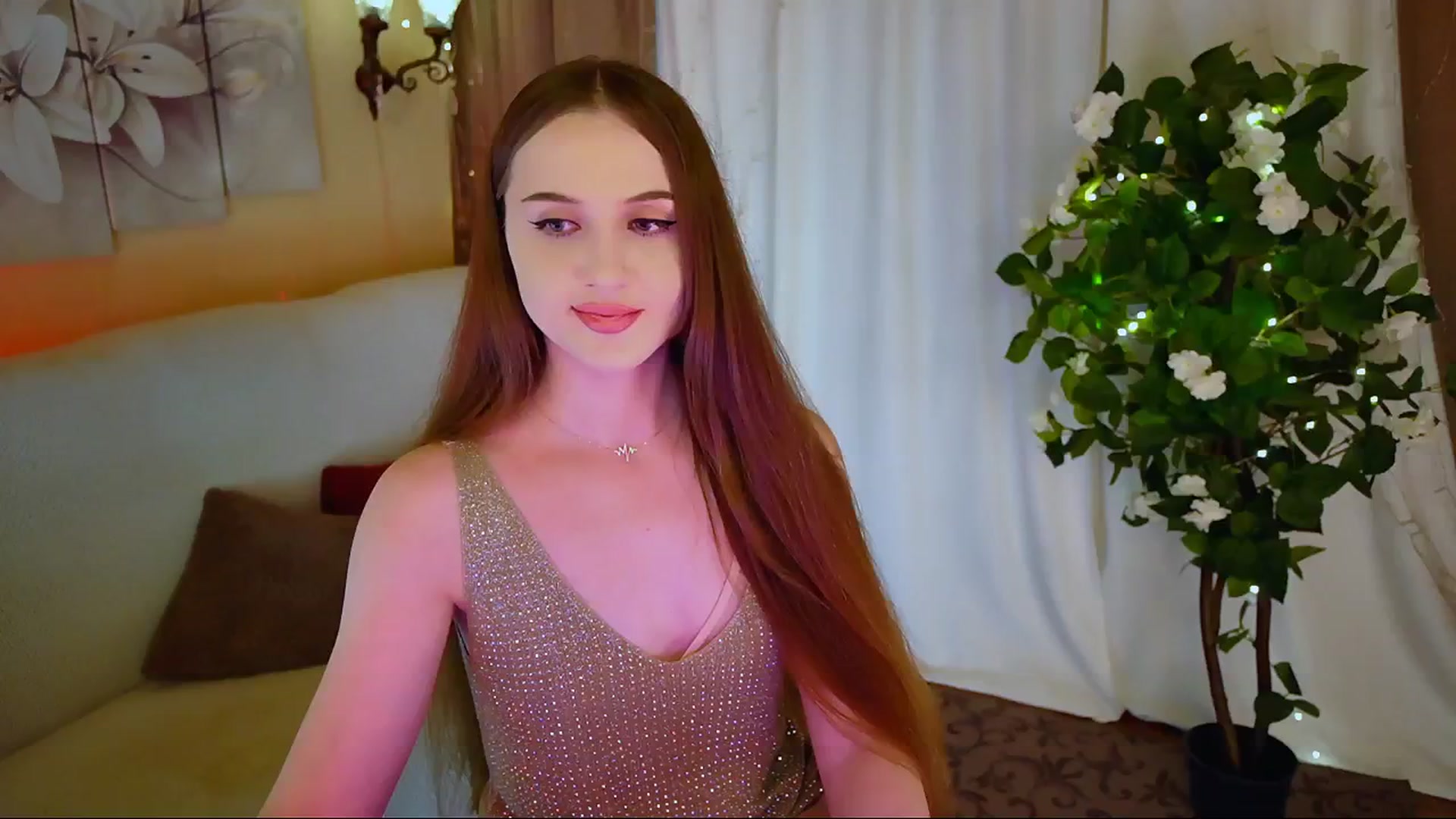 Gallery image thumbnail from Innocent_Soul's myfreecams stream on, 06/29/2024, 21:04 image 19 of 20