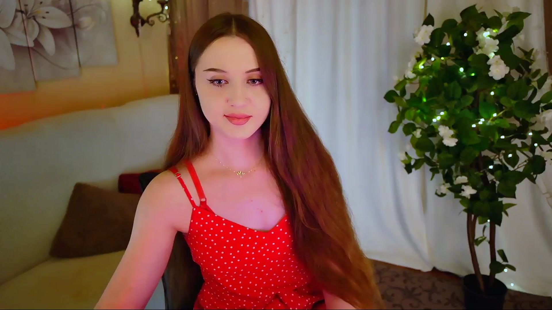 Gallery image thumbnail from Innocent_Soul's myfreecams stream on, 07/08/2024, 18:11 image 10 of 20