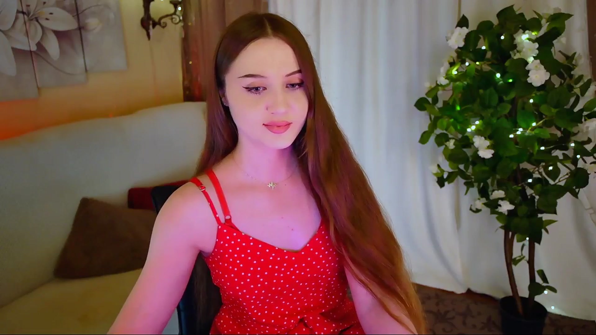 Gallery image thumbnail from Innocent_Soul's myfreecams stream on, 07/08/2024, 18:11 image 13 of 20