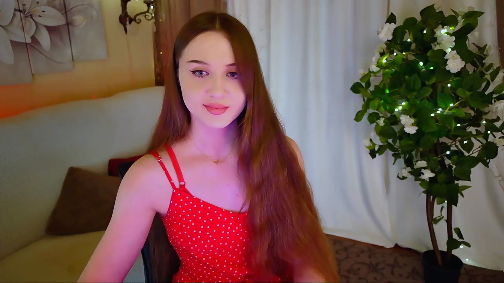 Gallery image thumbnail from Innocent_Soul's myfreecams stream on, 07/08/2024, 18:11 image 7 of 20