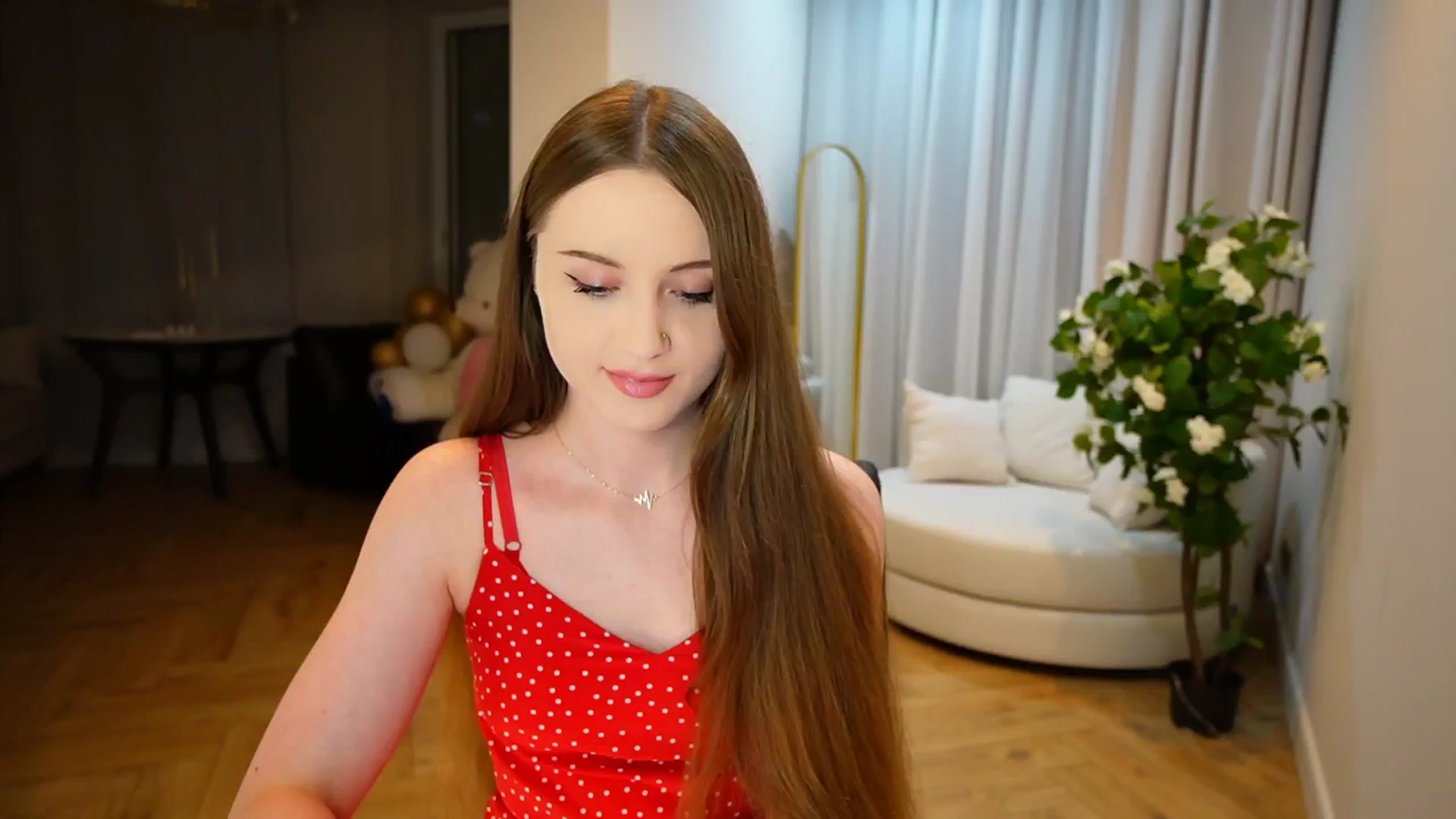 Gallery image thumbnail from Innocent_Soul's myfreecams stream on, 08/31/2024, 19:04 image 9 of 20