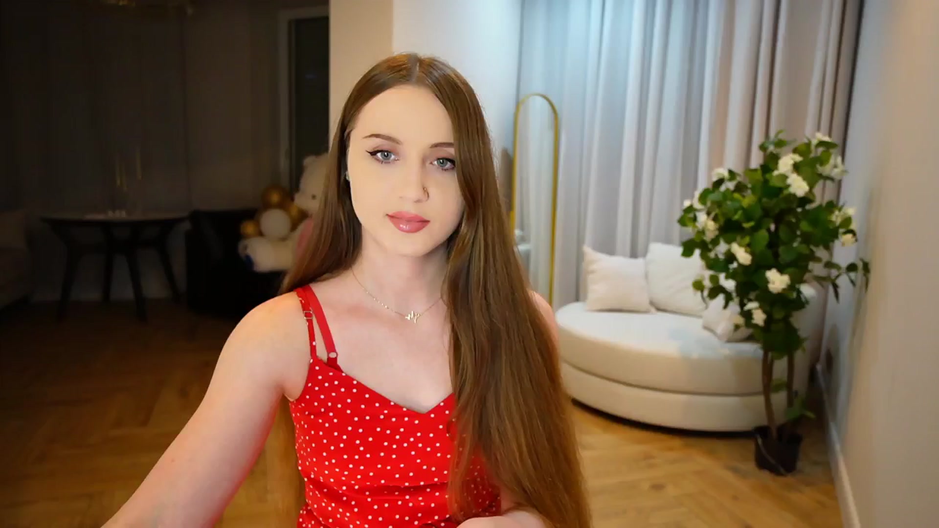 Gallery image thumbnail from Innocent_Soul's myfreecams stream on, 08/31/2024, 19:04 image 6 of 20