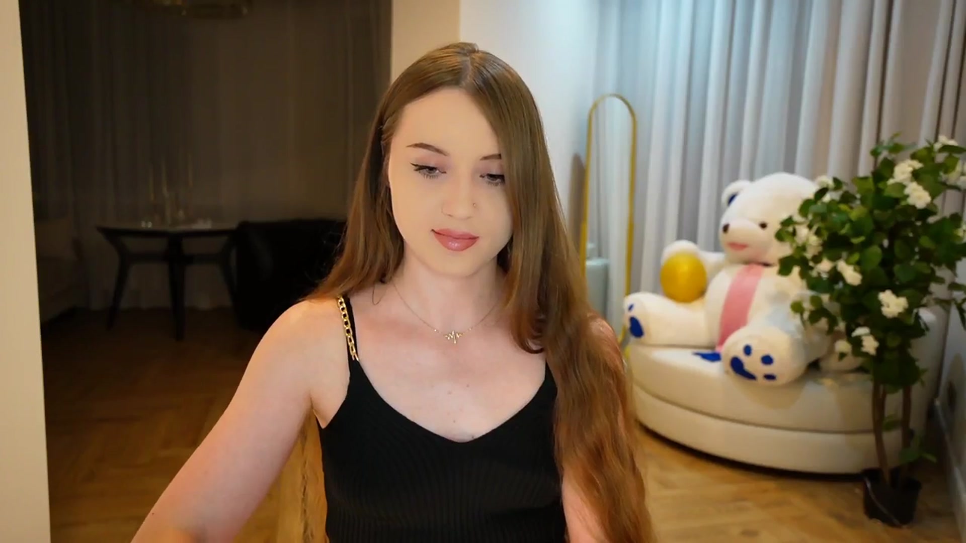 Gallery image thumbnail from Innocent_Soul's myfreecams stream on, 09/02/2024, 19:01 image 8 of 20