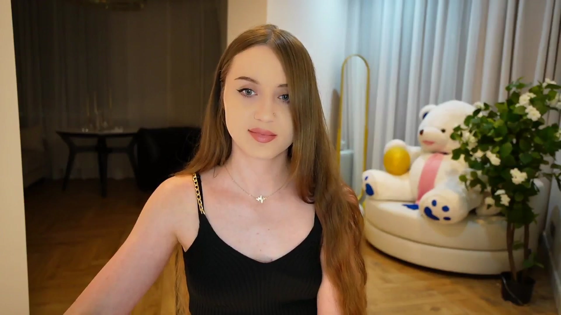 Gallery image thumbnail from Innocent_Soul's myfreecams stream on, 09/02/2024, 19:01 image 7 of 20