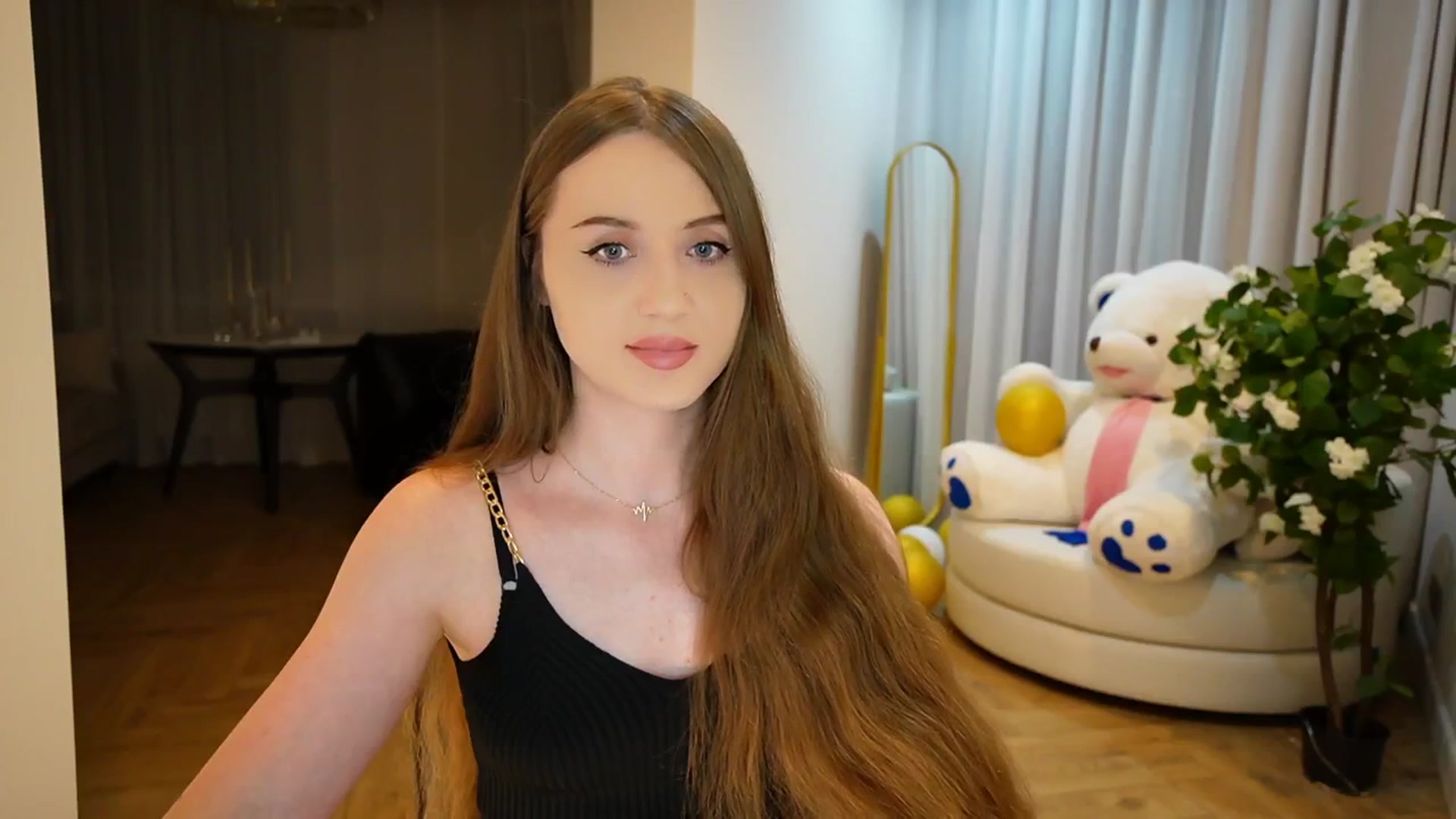 Gallery image thumbnail from Innocent_Soul's myfreecams stream on, 09/02/2024, 19:01 image 19 of 20