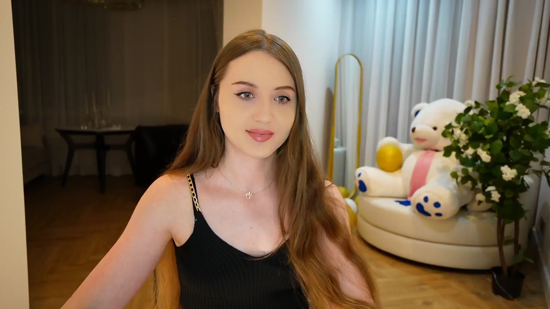 Gallery image thumbnail from Innocent_Soul's myfreecams stream on, 09/02/2024, 19:01 image 13 of 20