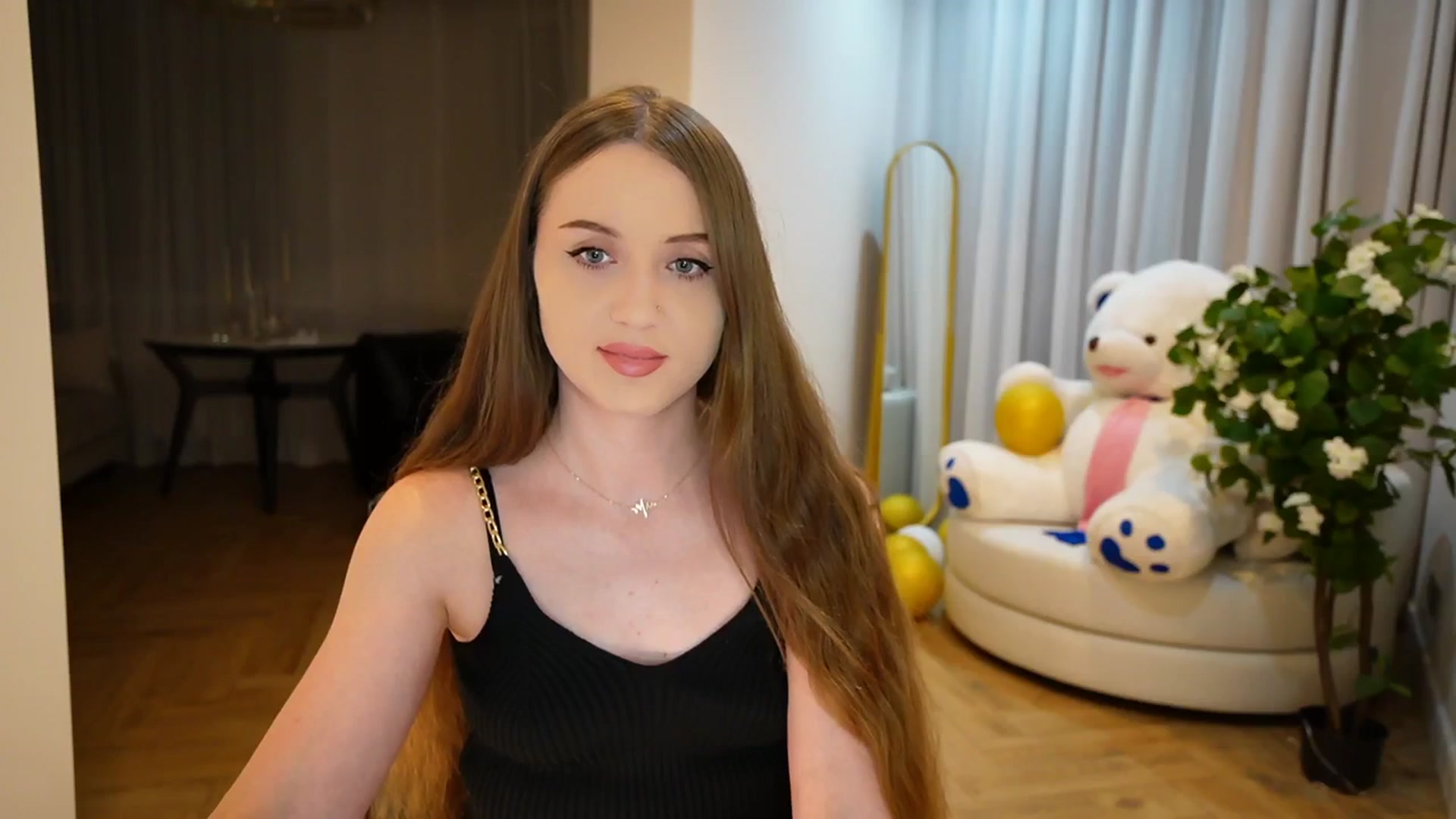 Gallery image thumbnail from Innocent_Soul's myfreecams stream on, 09/02/2024, 19:01 image 3 of 20