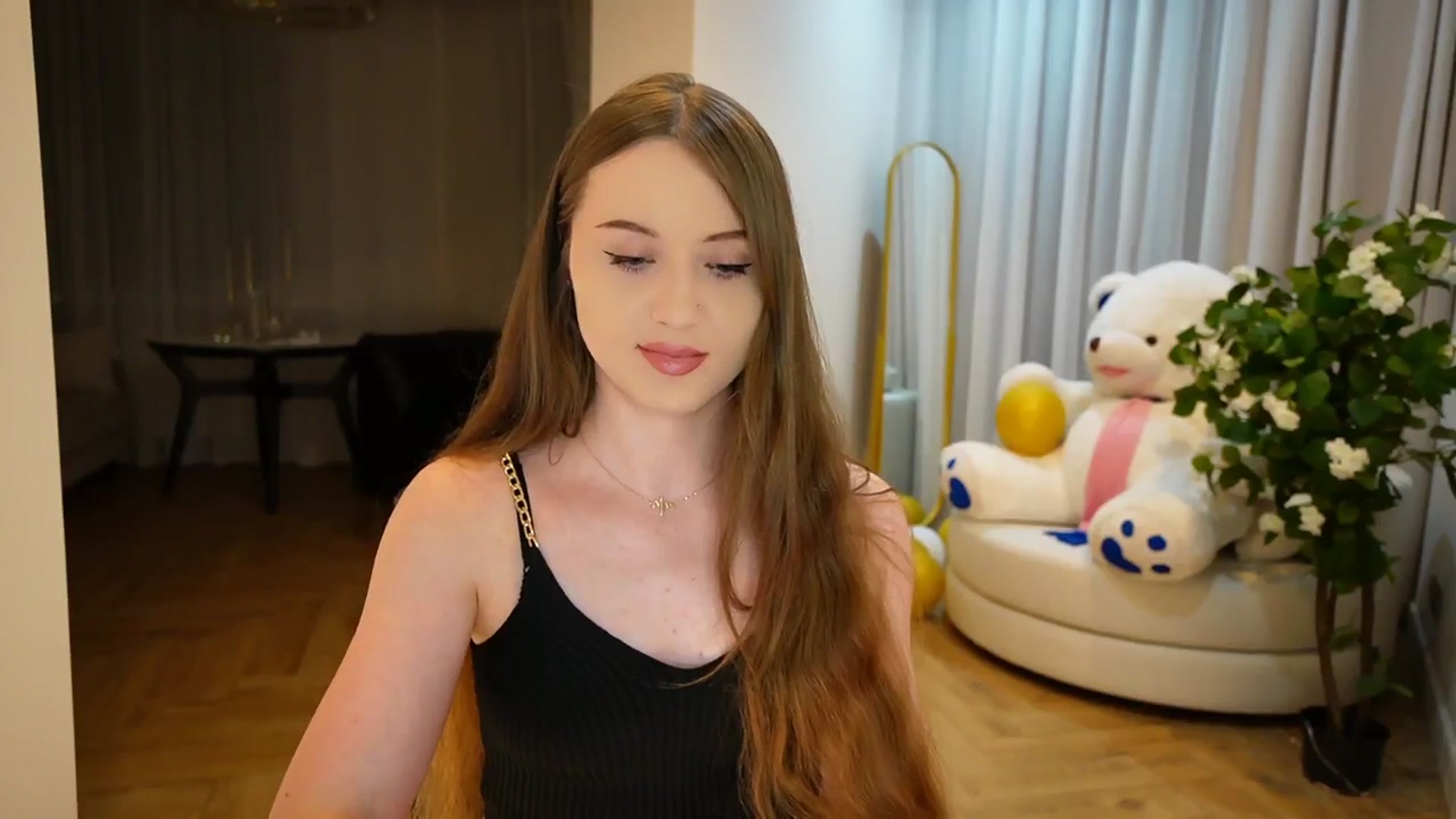 Gallery image thumbnail from Innocent_Soul's myfreecams stream on, 09/02/2024, 19:01 image 14 of 20