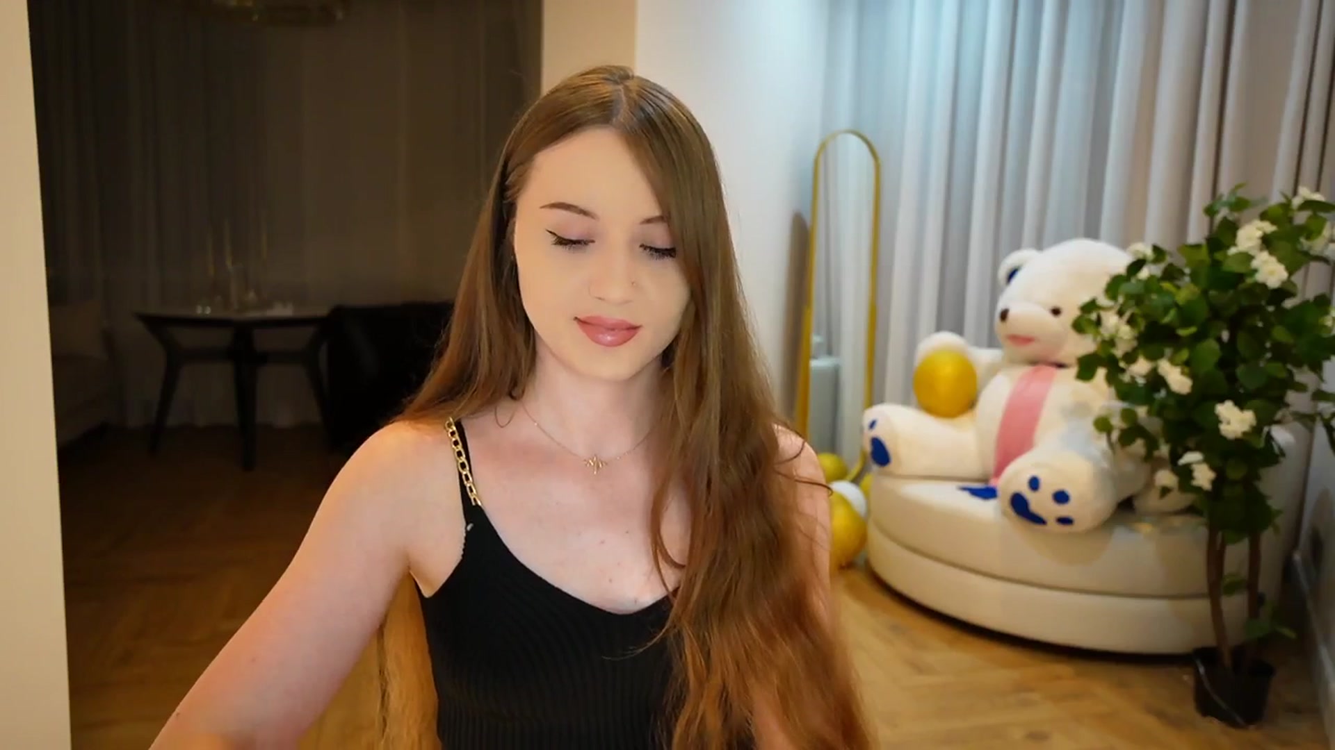 Gallery image thumbnail from Innocent_Soul's myfreecams stream on, 09/02/2024, 19:01 image 16 of 20