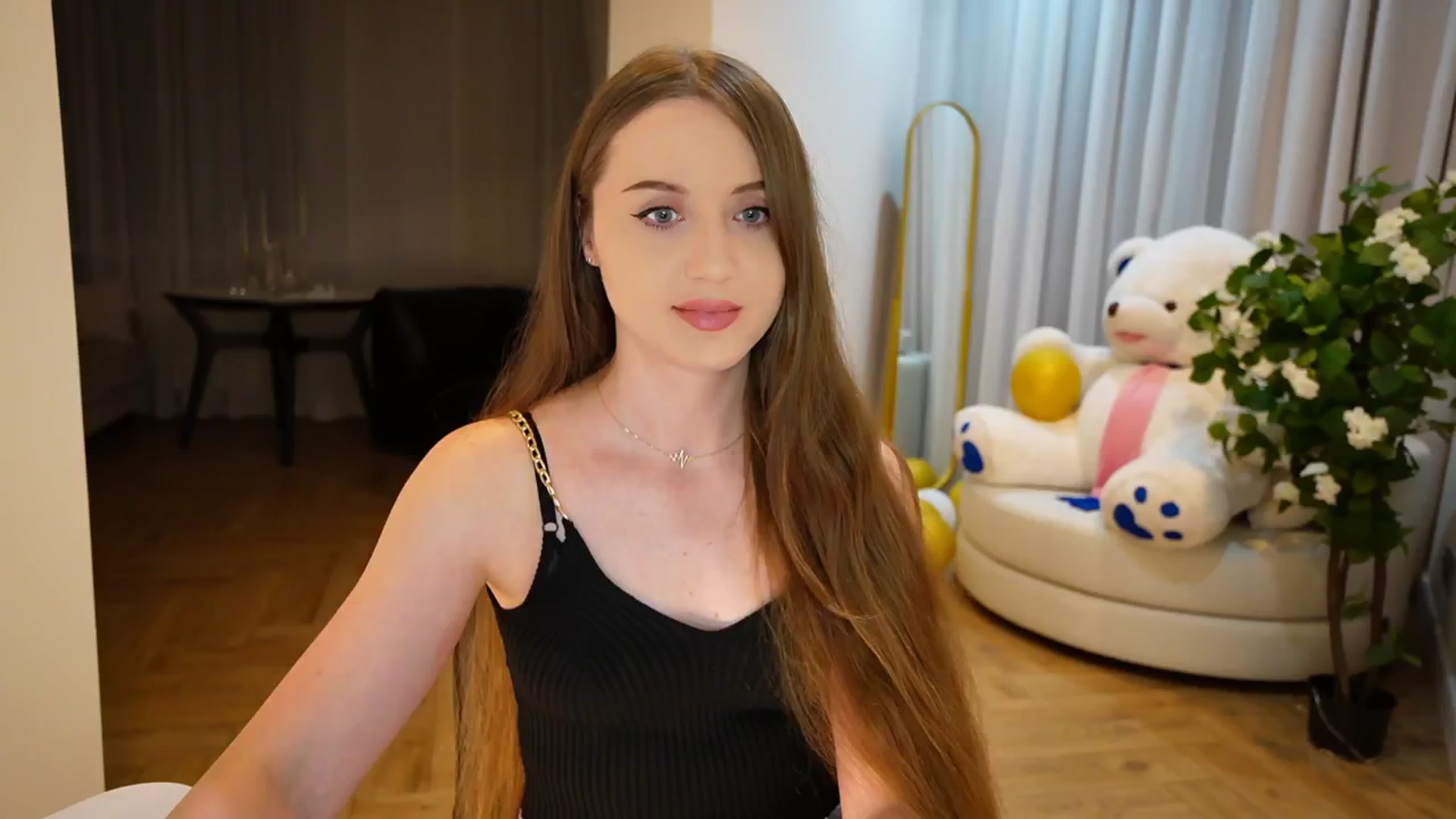 Gallery image thumbnail from Innocent_Soul's myfreecams stream on, 09/02/2024, 20:05 image 7 of 20