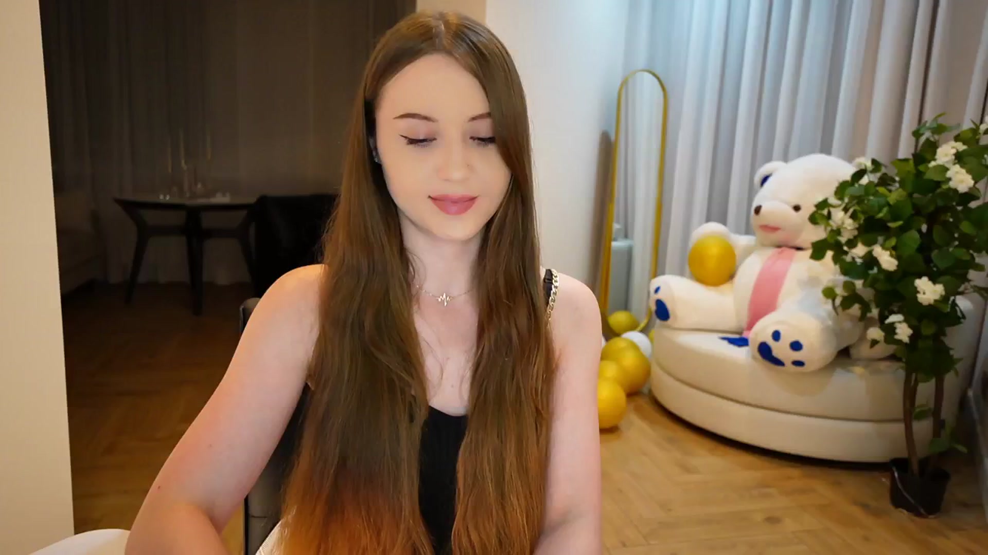 Gallery image thumbnail from Innocent_Soul's myfreecams stream on, 09/02/2024, 21:11 image 20 of 20