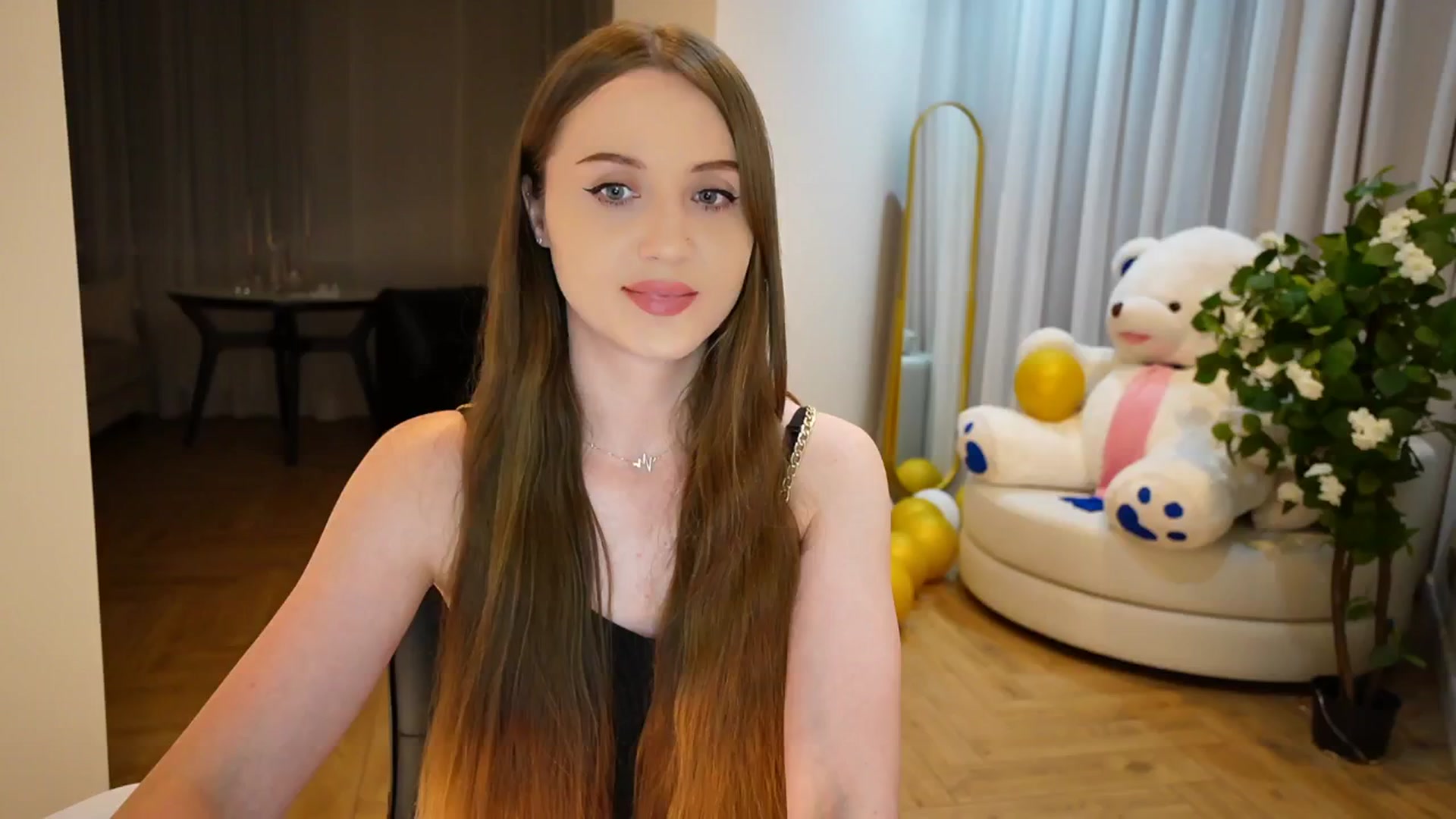 Gallery image thumbnail from Innocent_Soul's myfreecams stream on, 09/02/2024, 21:11 image 14 of 20