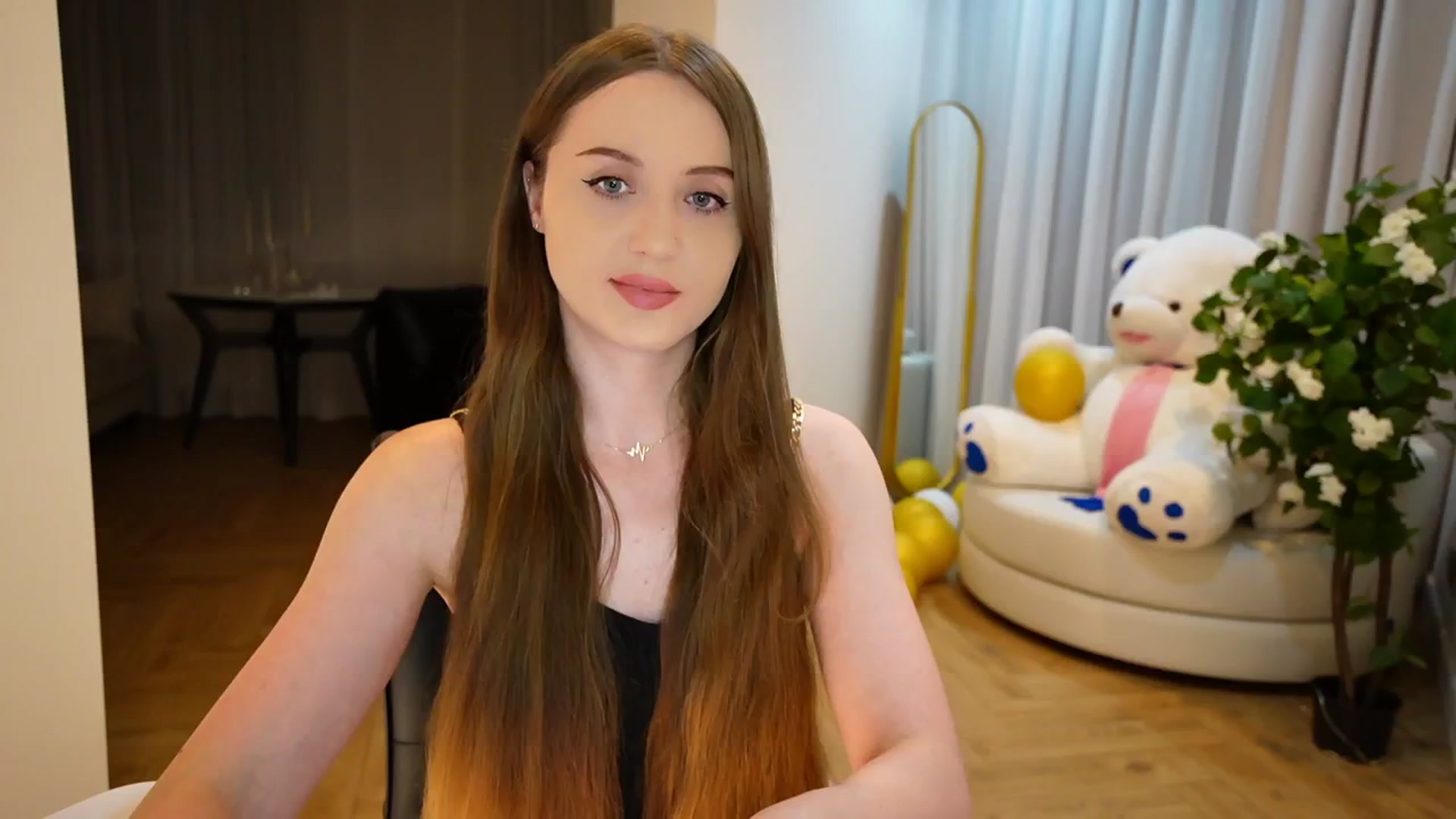 Gallery image thumbnail from Innocent_Soul's myfreecams stream on, 09/02/2024, 21:11 image 11 of 20