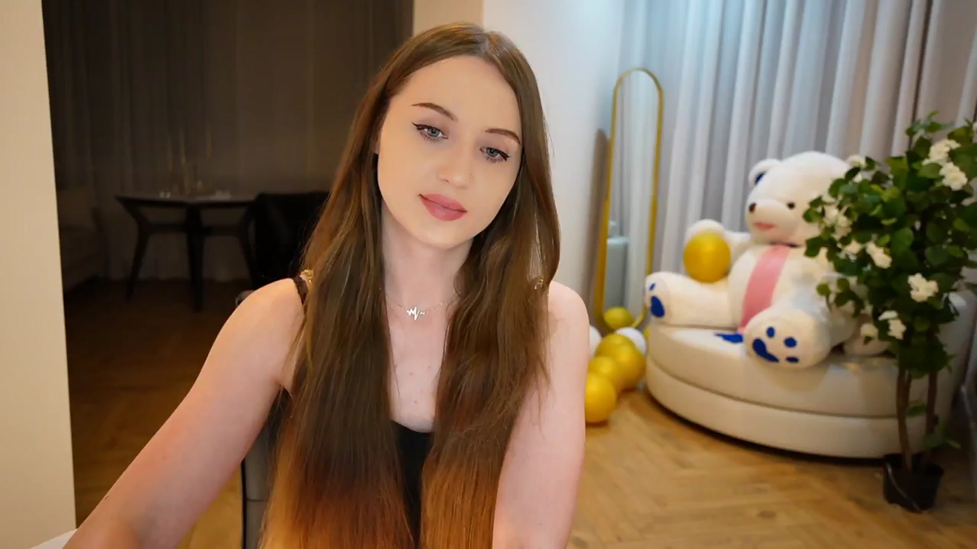 Gallery image thumbnail from Innocent_Soul's myfreecams stream on, 09/02/2024, 22:02 image 17 of 20