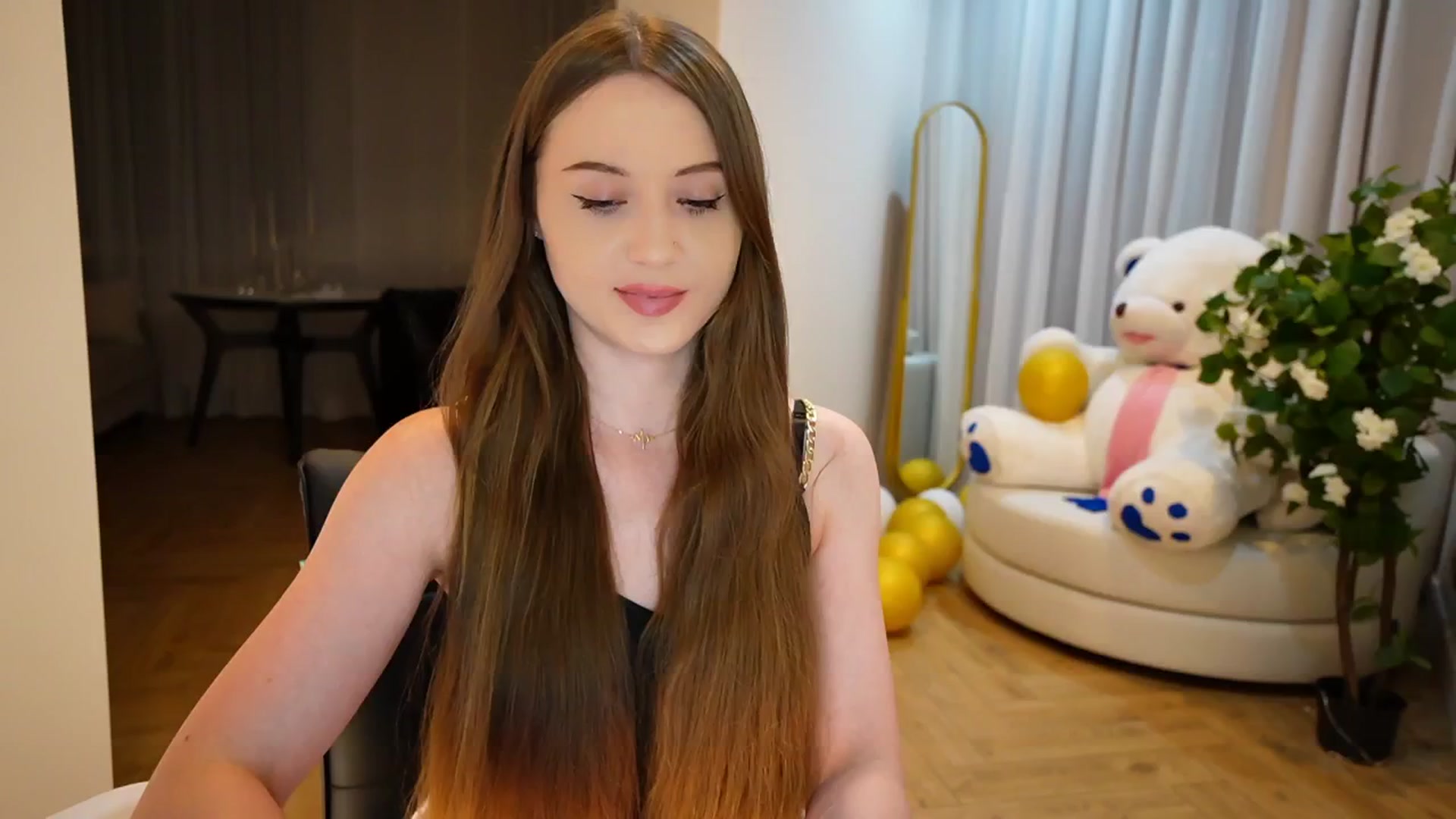 Gallery image thumbnail from Innocent_Soul's myfreecams stream on, 09/02/2024, 22:02 image 19 of 20