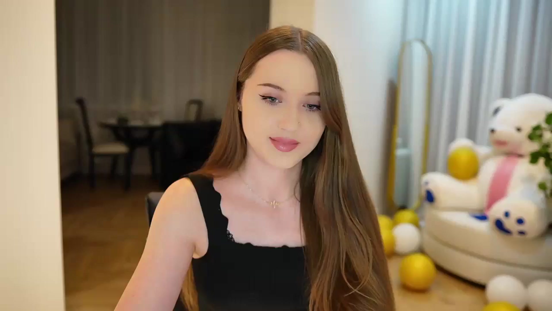Gallery image thumbnail from Innocent_Soul's myfreecams stream on, 09/07/2024, 19:16 image 11 of 20