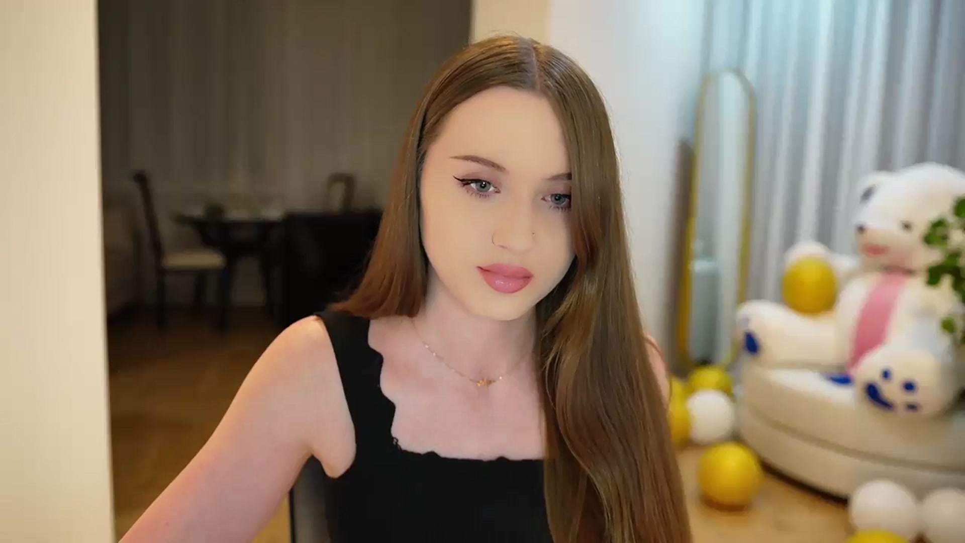 Gallery image thumbnail from Innocent_Soul's myfreecams stream on, 09/07/2024, 19:16 image 2 of 20