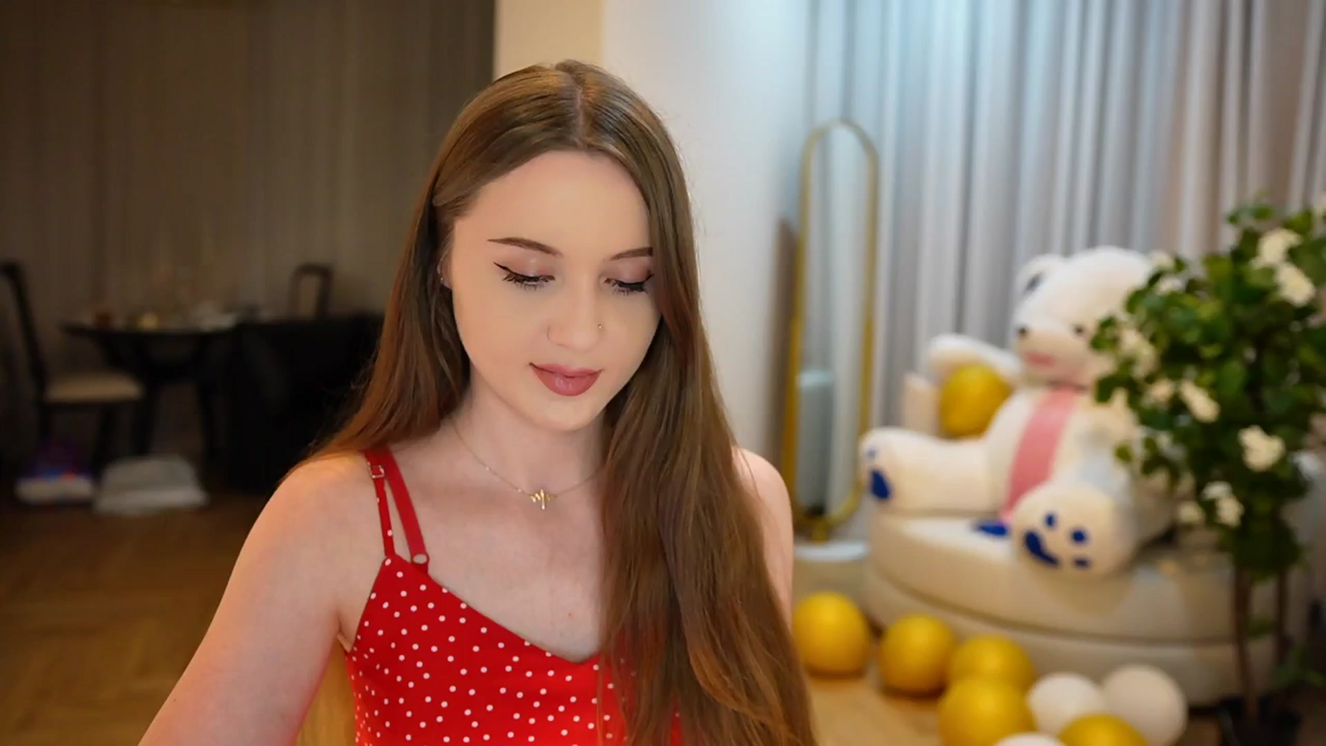 Gallery image thumbnail from Innocent_Soul's myfreecams stream on, 09/09/2024, 19:13 image 18 of 20