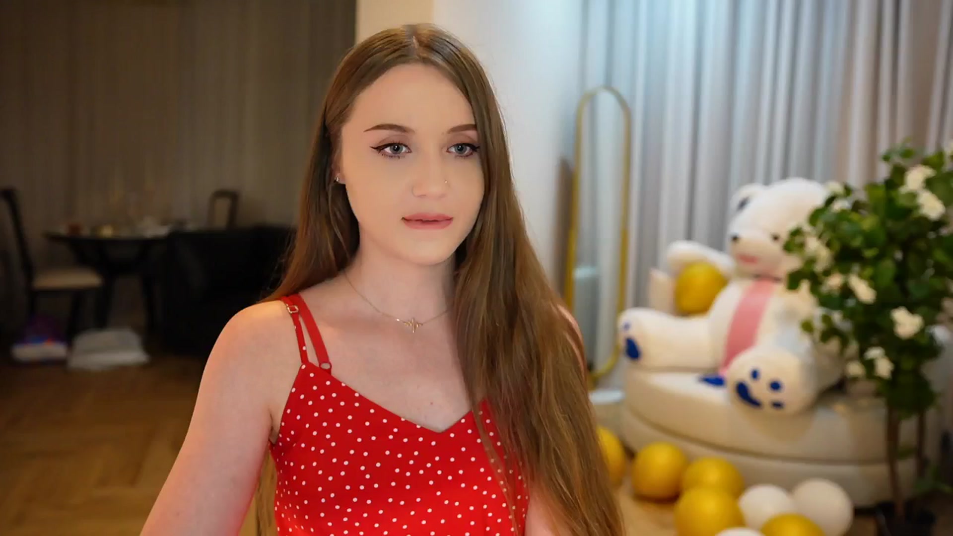 Gallery image thumbnail from Innocent_Soul's myfreecams stream on, 09/09/2024, 19:13 image 15 of 20