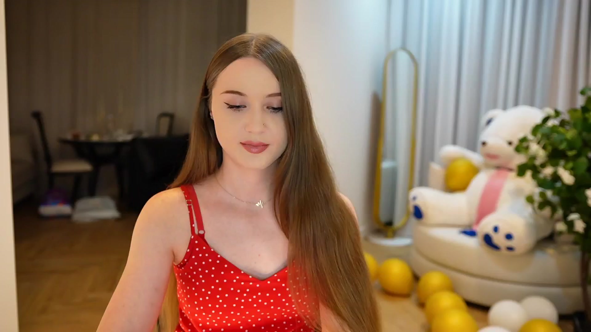 Gallery image thumbnail from Innocent_Soul's myfreecams stream on, 09/09/2024, 21:39 image 4 of 20