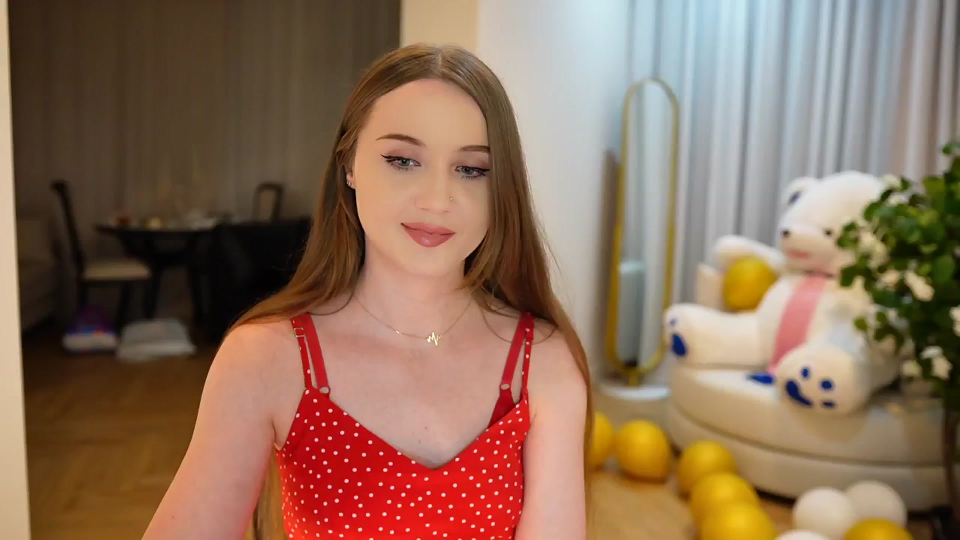 Gallery image thumbnail from Innocent_Soul's myfreecams stream on, 09/09/2024, 21:39 image 16 of 20