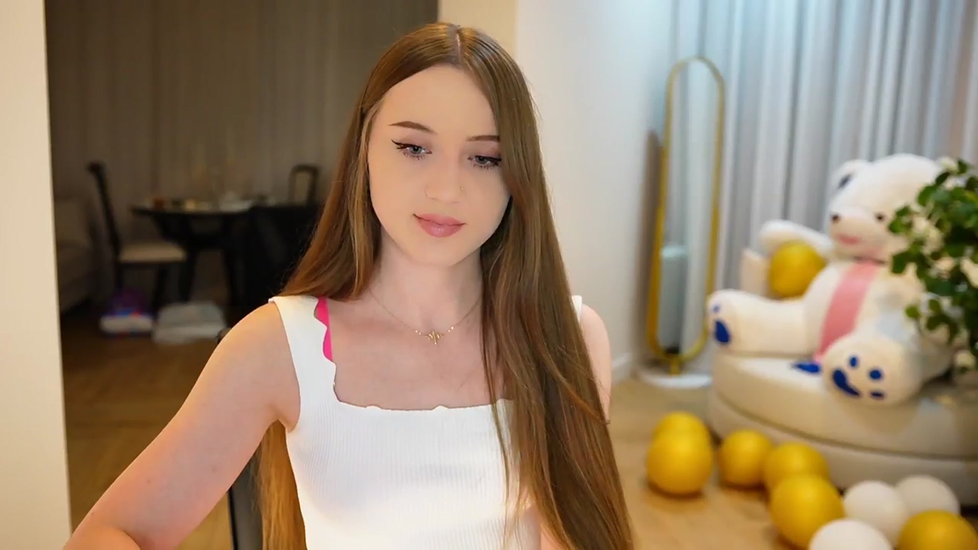 Gallery image thumbnail from Innocent_Soul's myfreecams stream on, 09/10/2024, 17:30 image 10 of 20