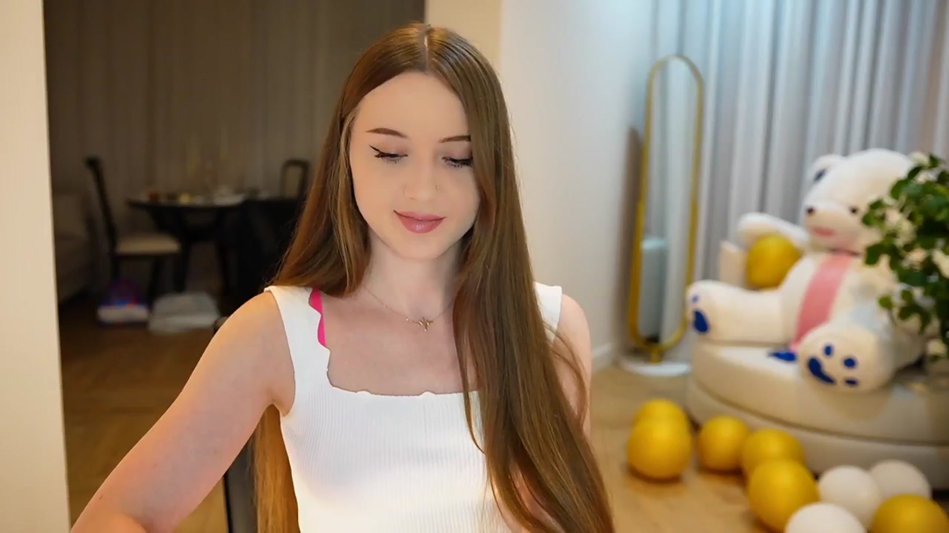 Gallery image thumbnail from Innocent_Soul's myfreecams stream on, 09/10/2024, 17:30 image 13 of 20