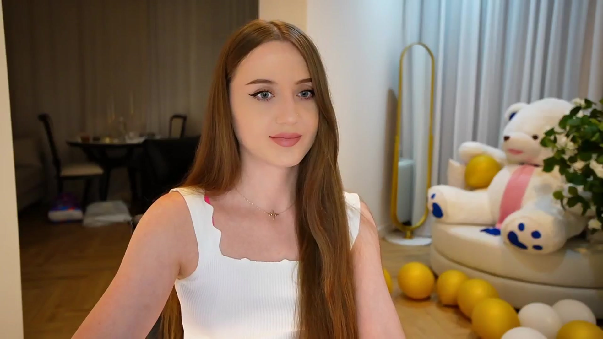 Gallery image thumbnail from Innocent_Soul's myfreecams stream on, 09/10/2024, 20:56 image 5 of 20