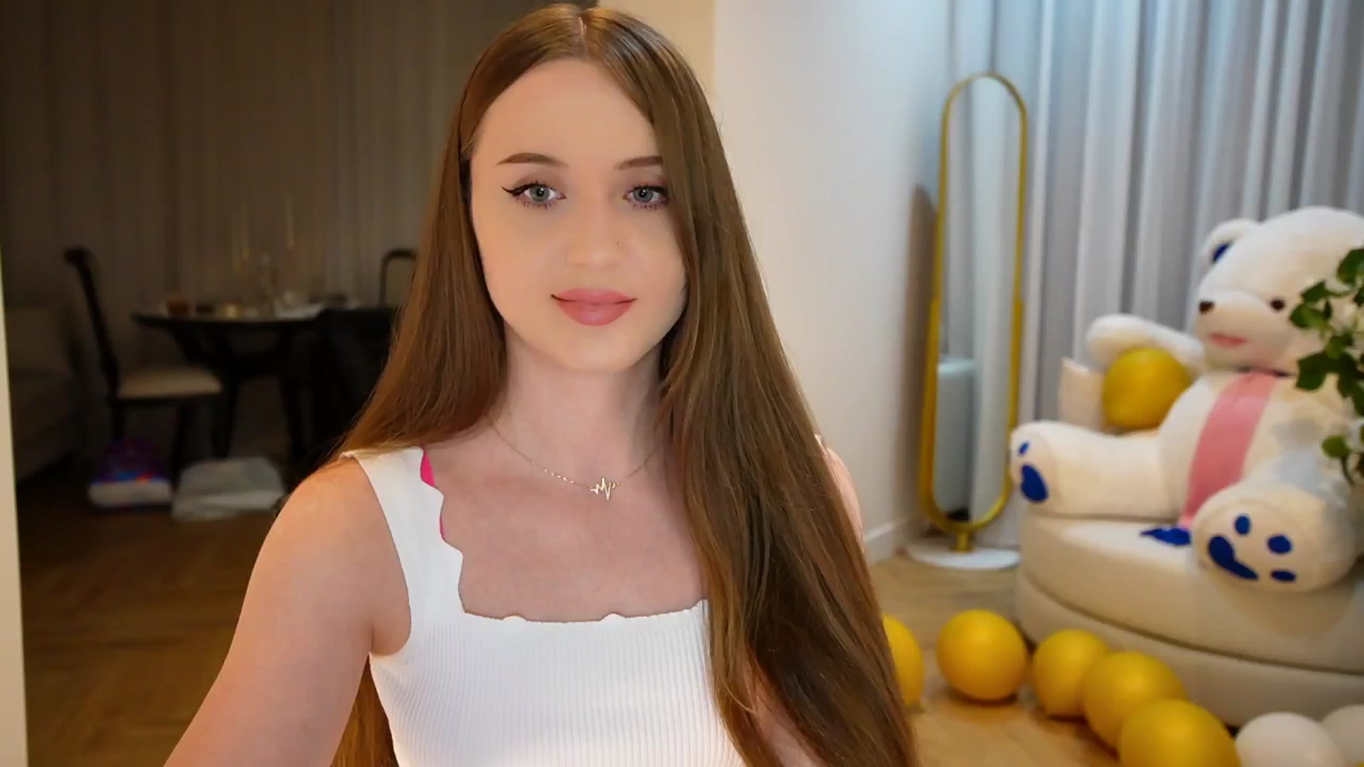 Gallery image thumbnail from Innocent_Soul's myfreecams stream on, 09/10/2024, 21:20 image 10 of 20